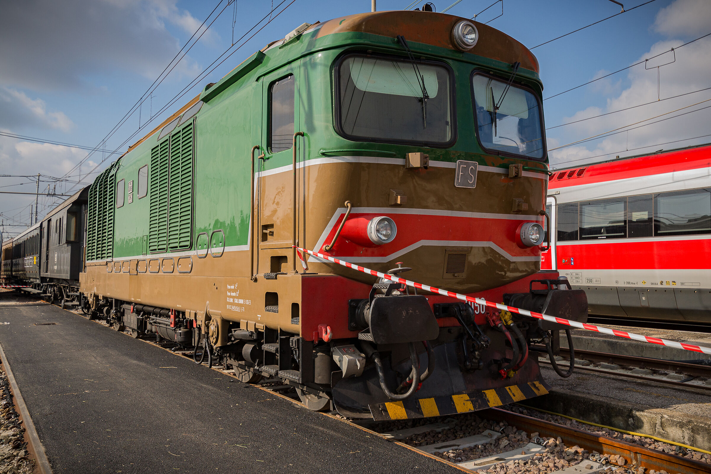 D 445