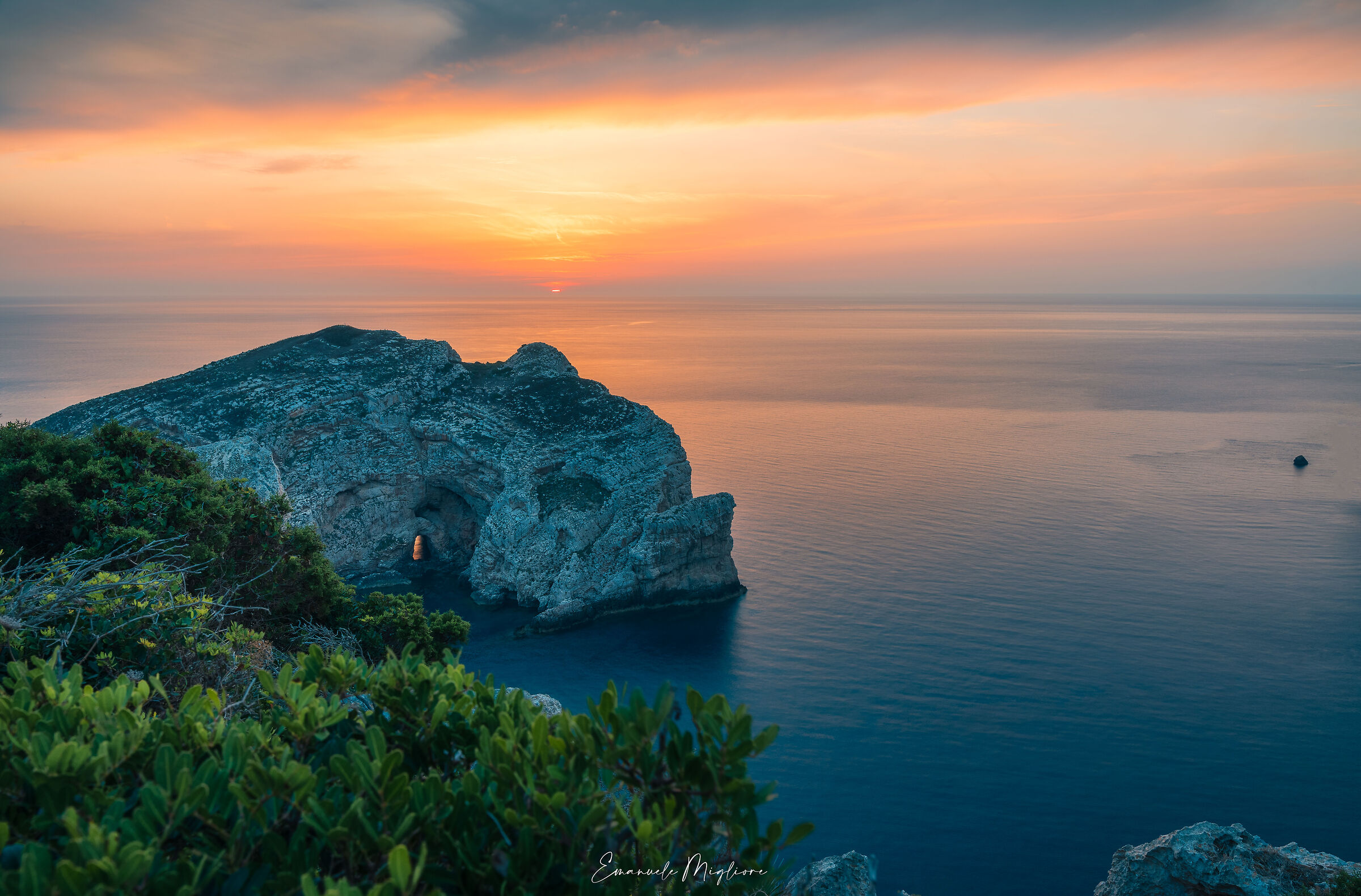 Tramondo di fine estate sull'isola di Foradada-Alghero