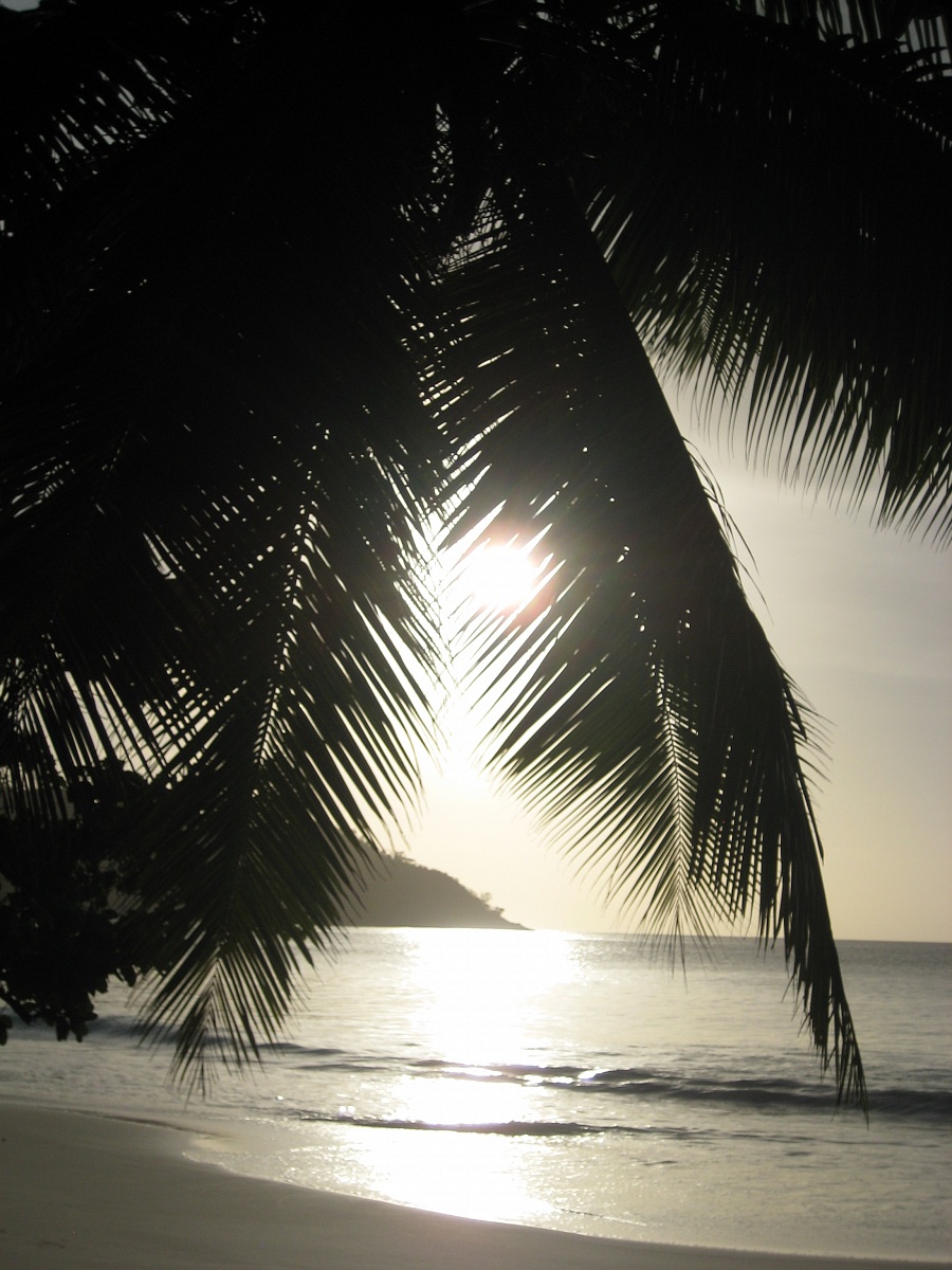 Tramonto ad Anse Lazio II