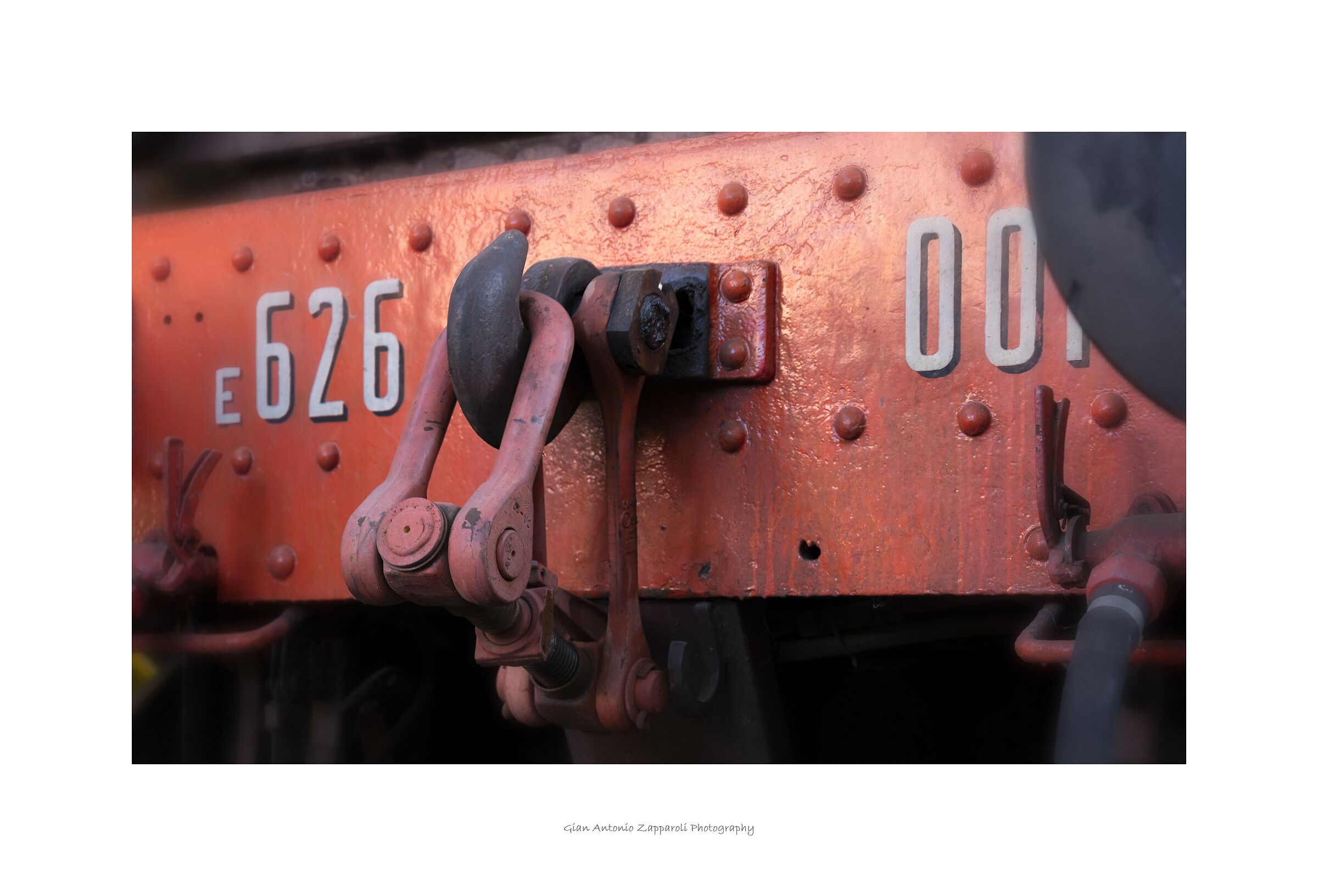 Details of the electric locomotive E 626 N°001