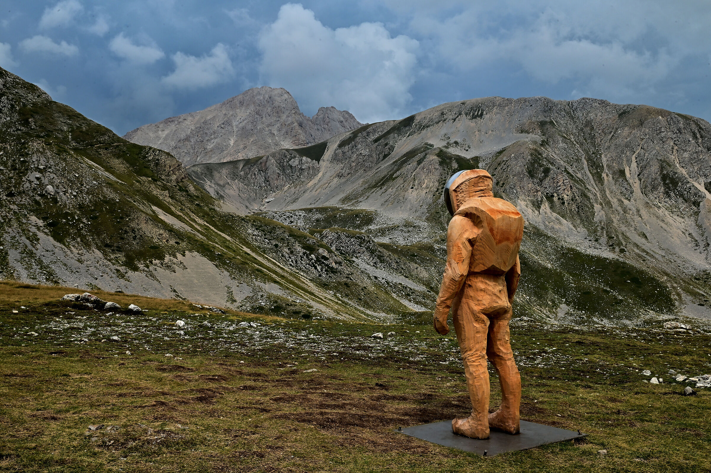 Starman in contemplazione del Corno Grande