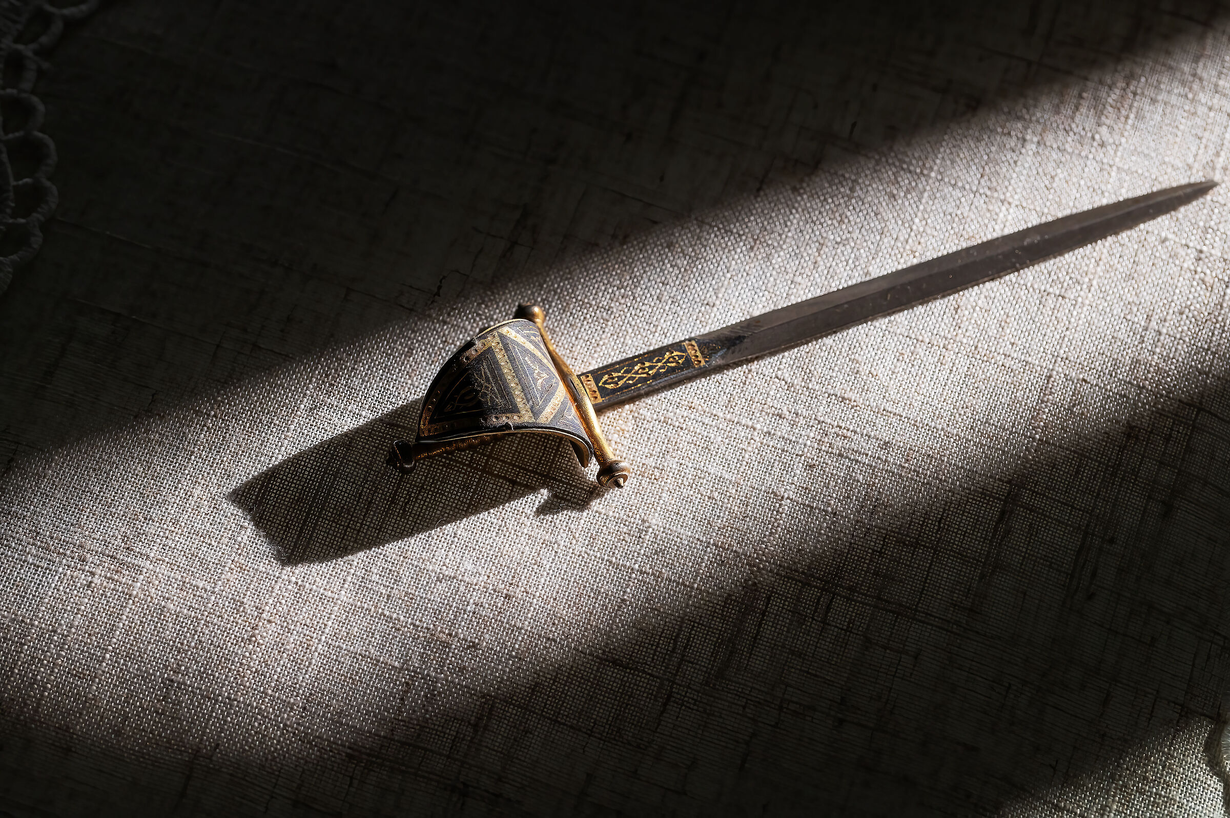 Spada in oro di Toledo