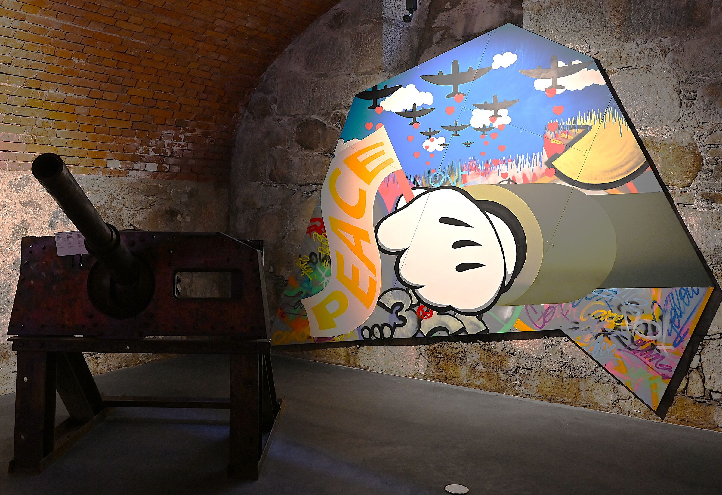 Let's darken the cannons.