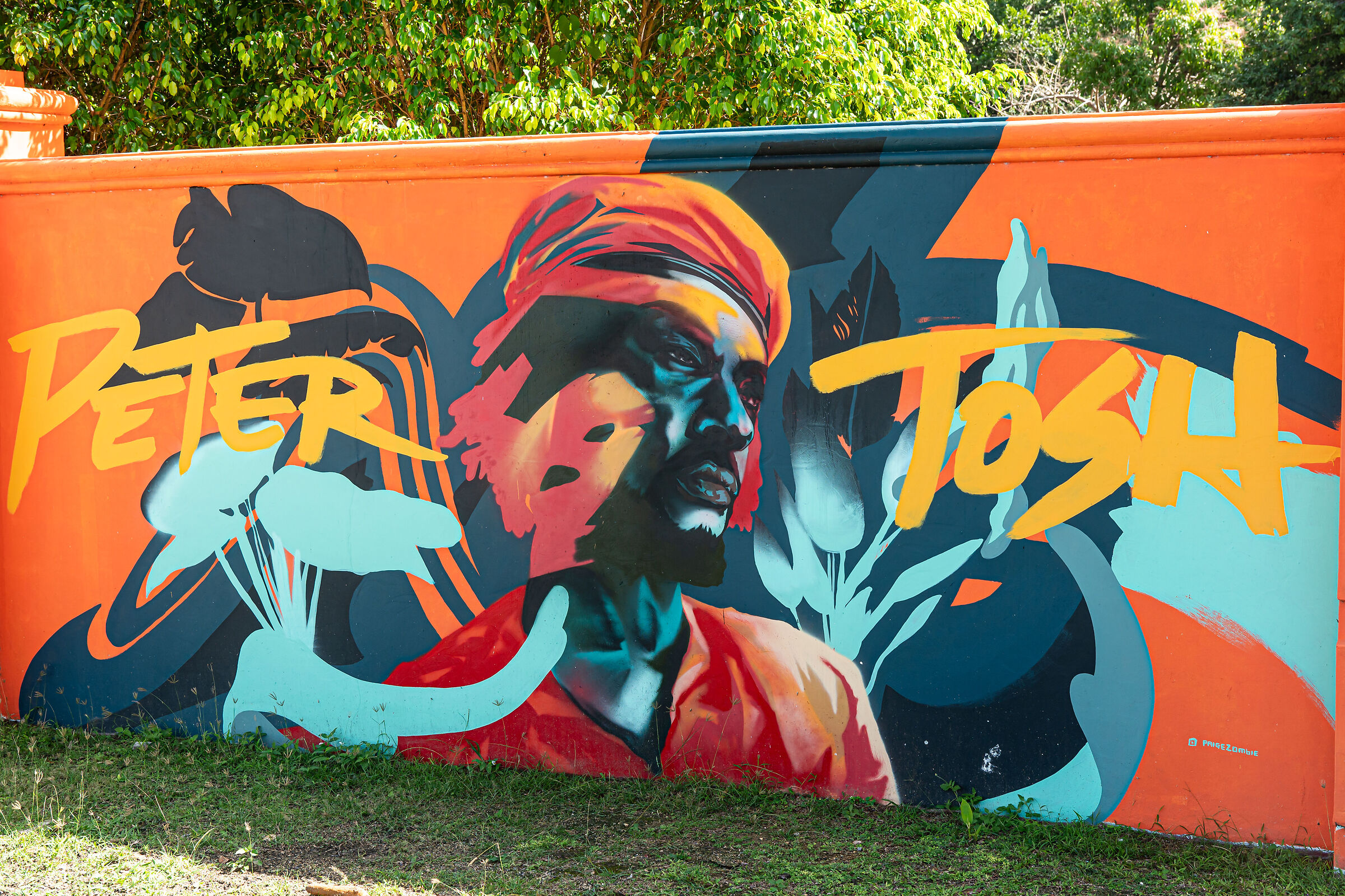 Peter Tosh, una leggenda come Bob Marley in Giamaica