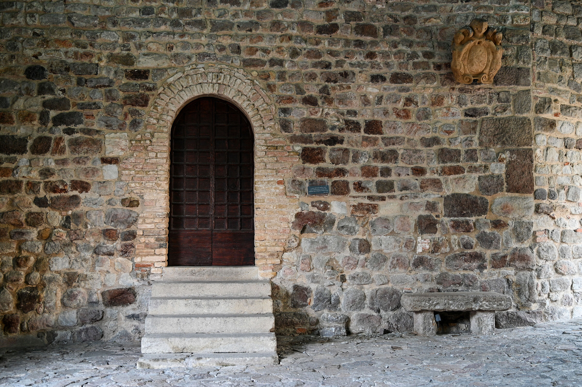 Among the ancient stones of Arquà Petrarca