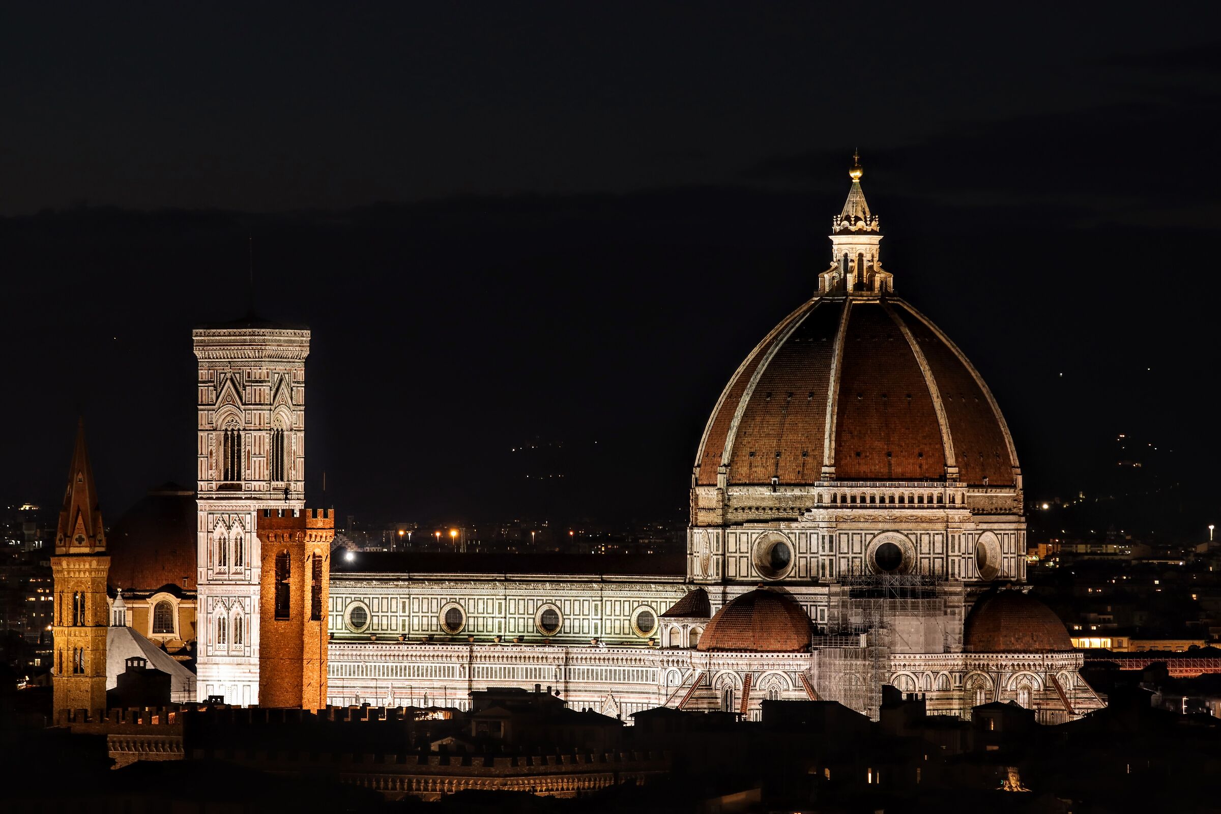Santa Maria del Fiore at night