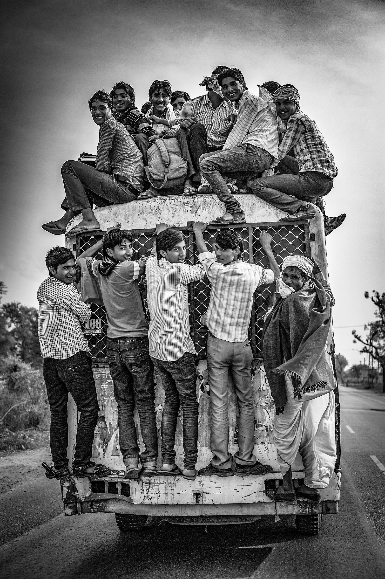 "Aggrapparsi a un sorriso......."