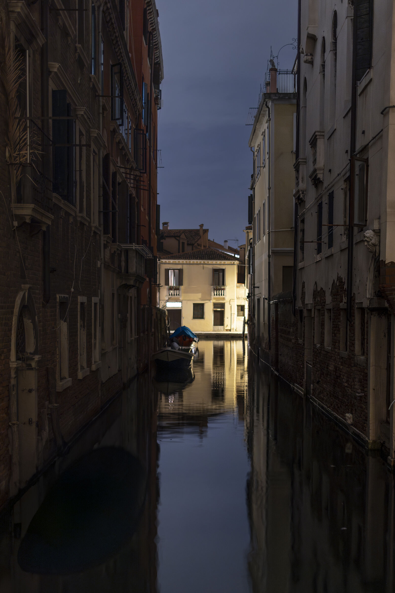 Around Venice by night