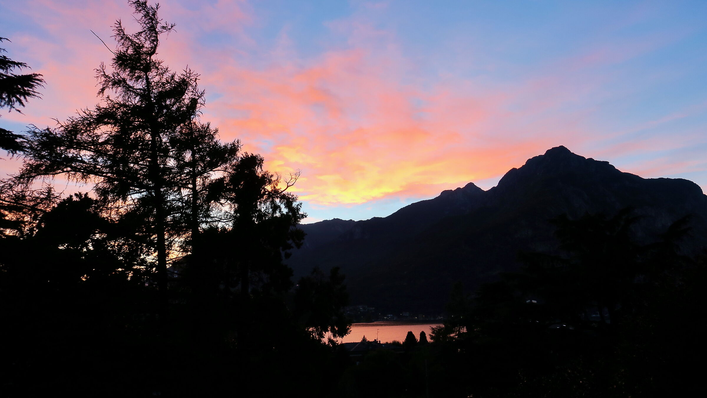 Sunset on Lake Como 3