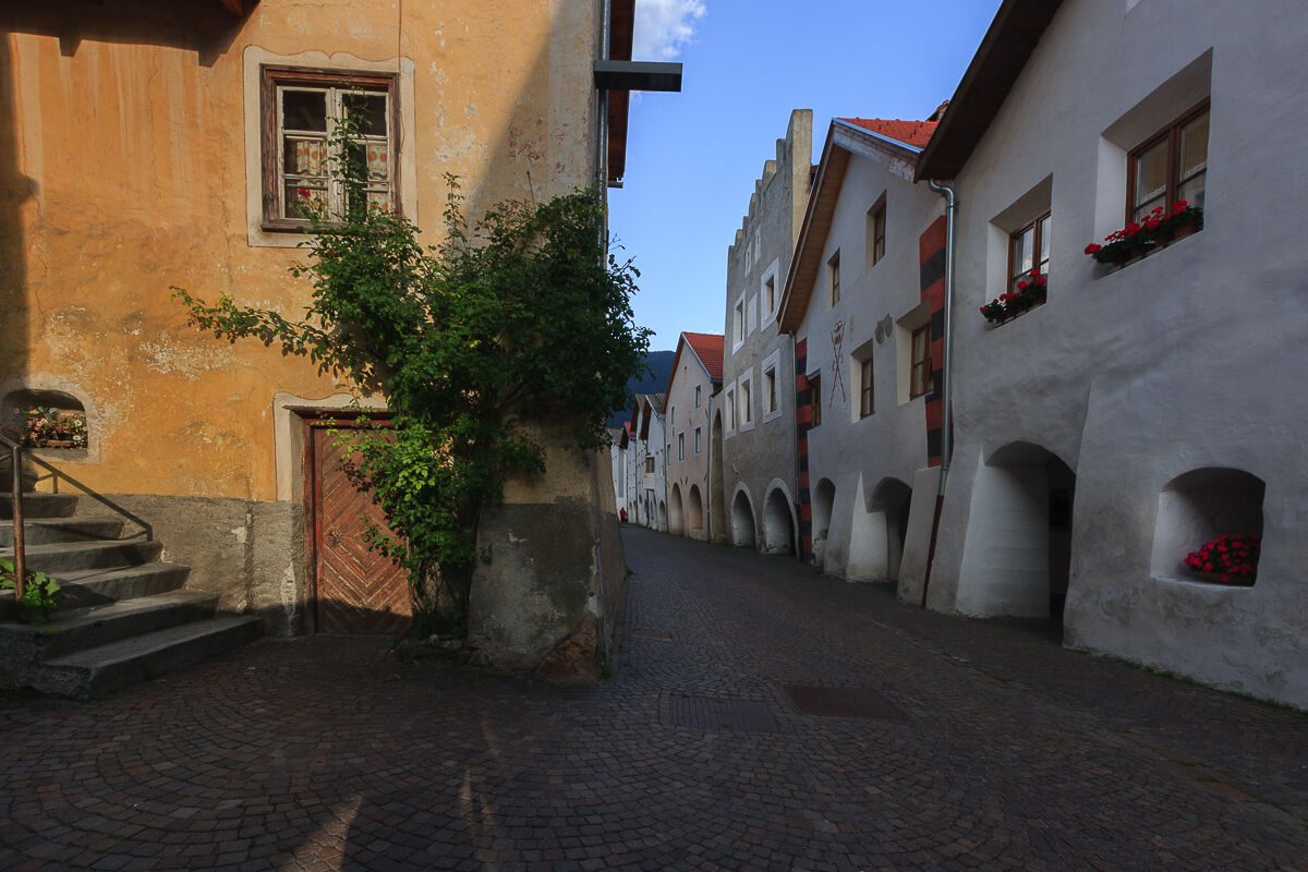 The old houses of Glorenza ...