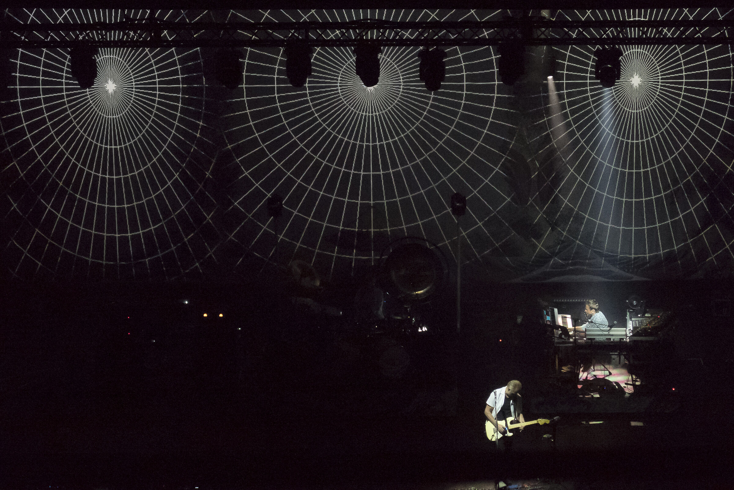 A saucerful of Secrets (2)
