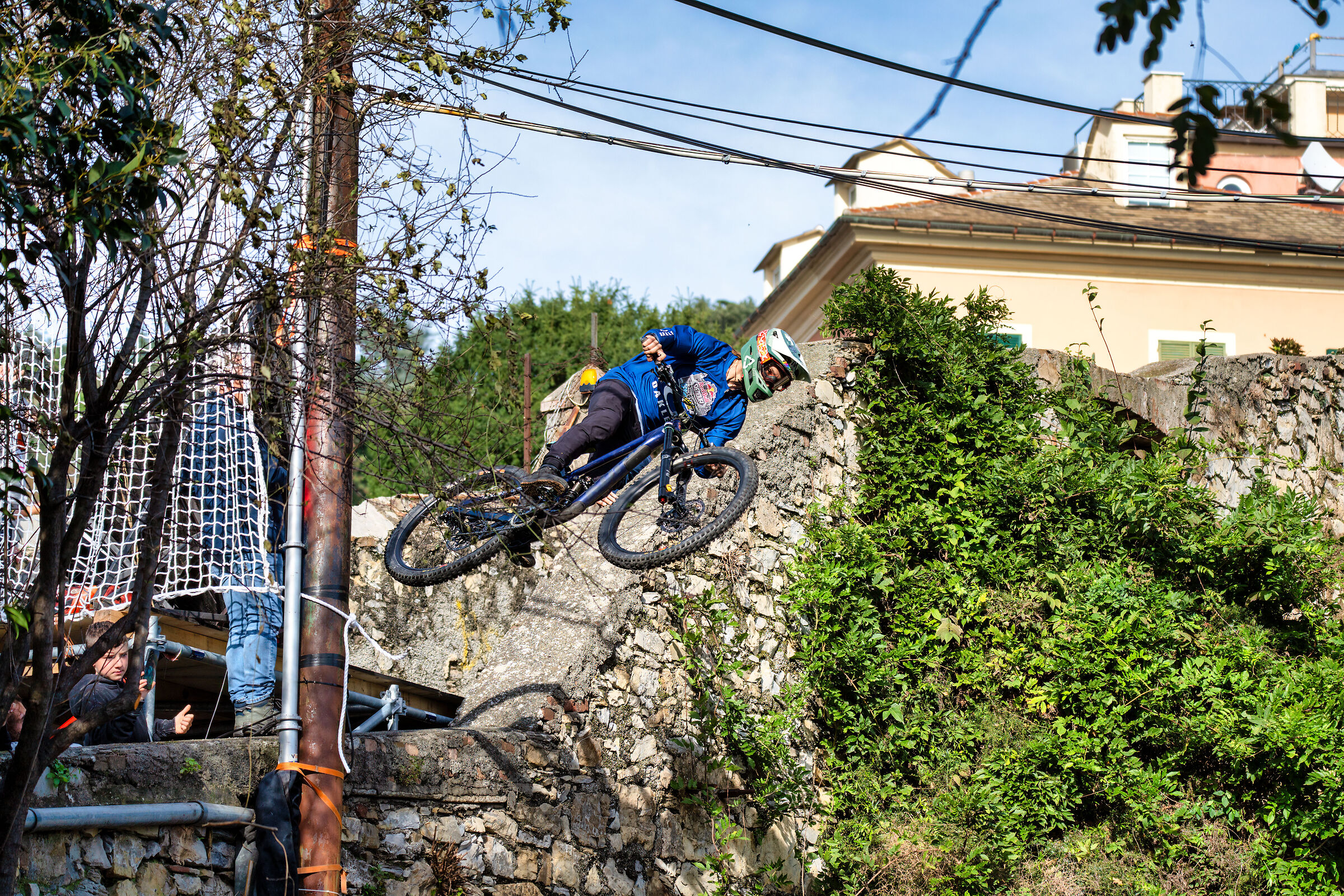 Discesa con salto a Genova