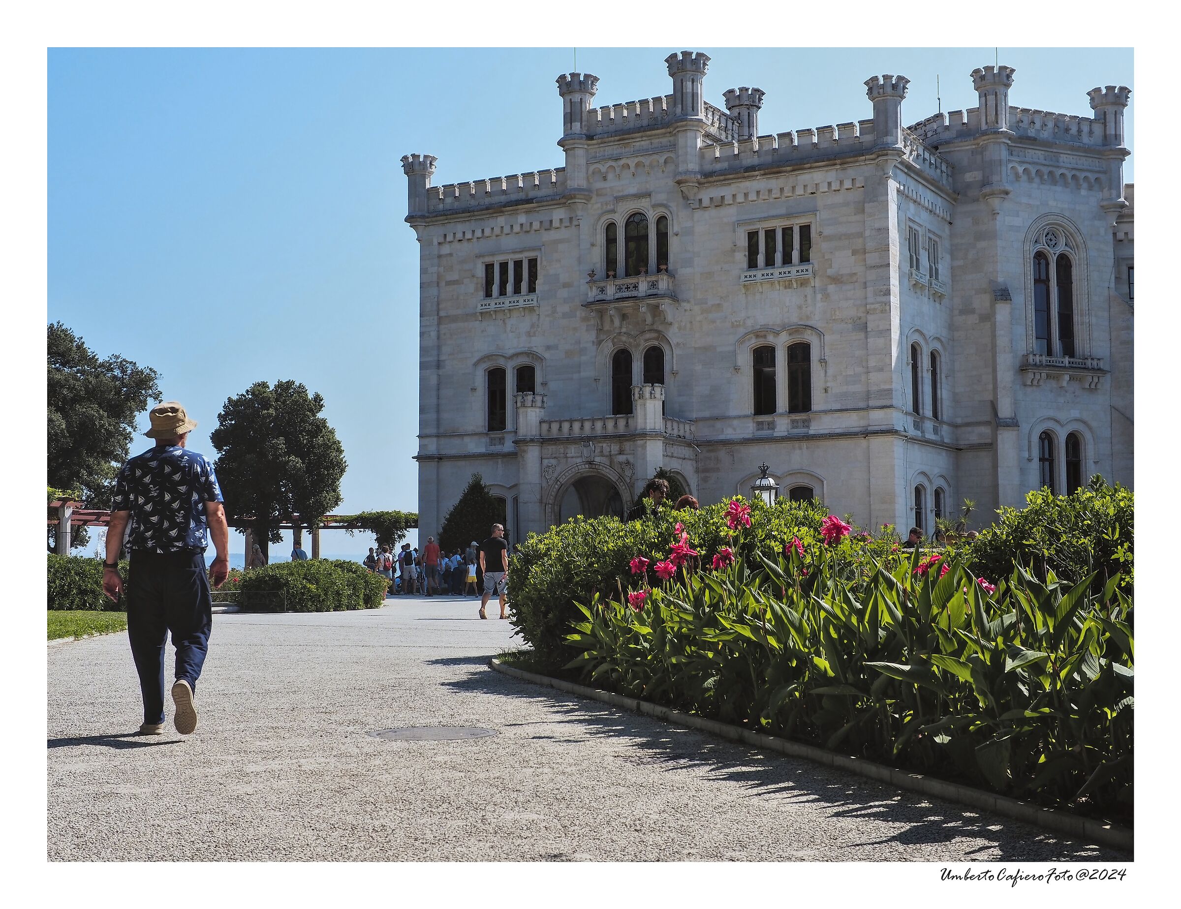 Passeggiando e ammirando