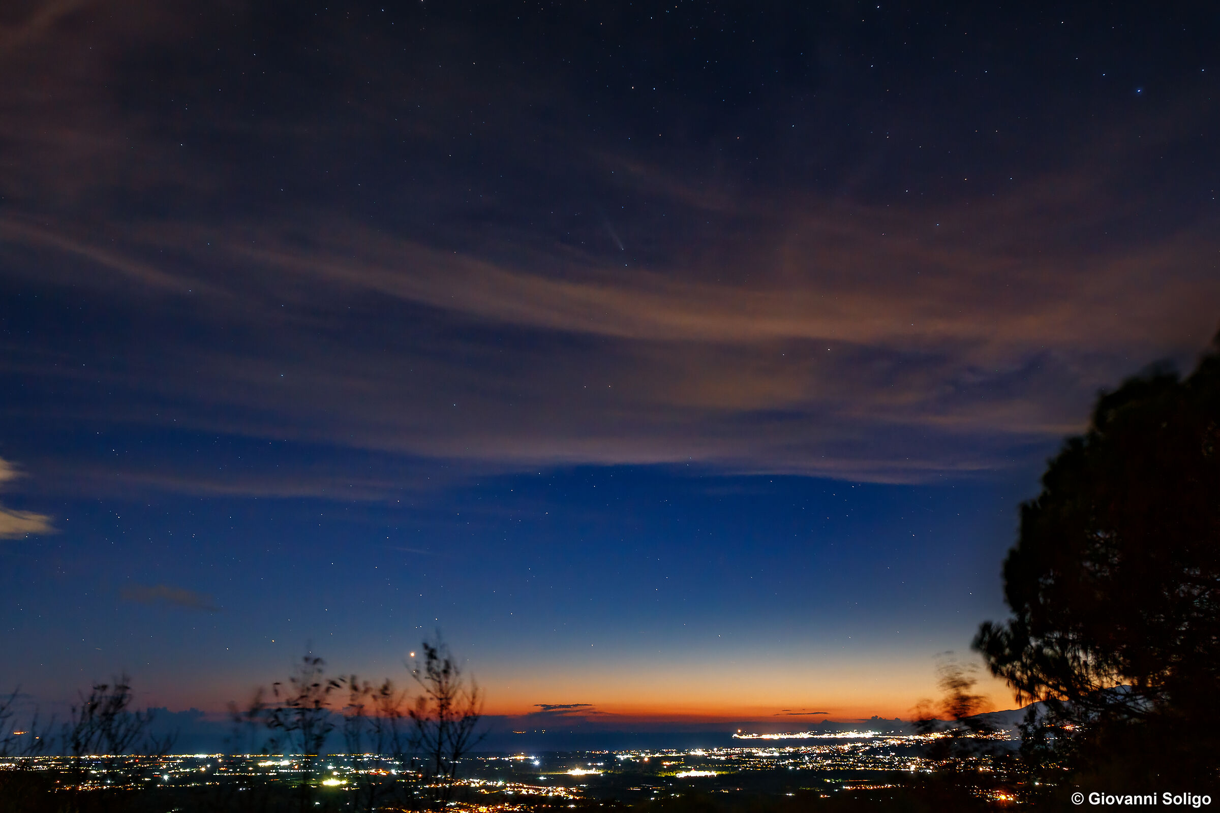 Piana del Garigliano al crepuscolo (con cometa)