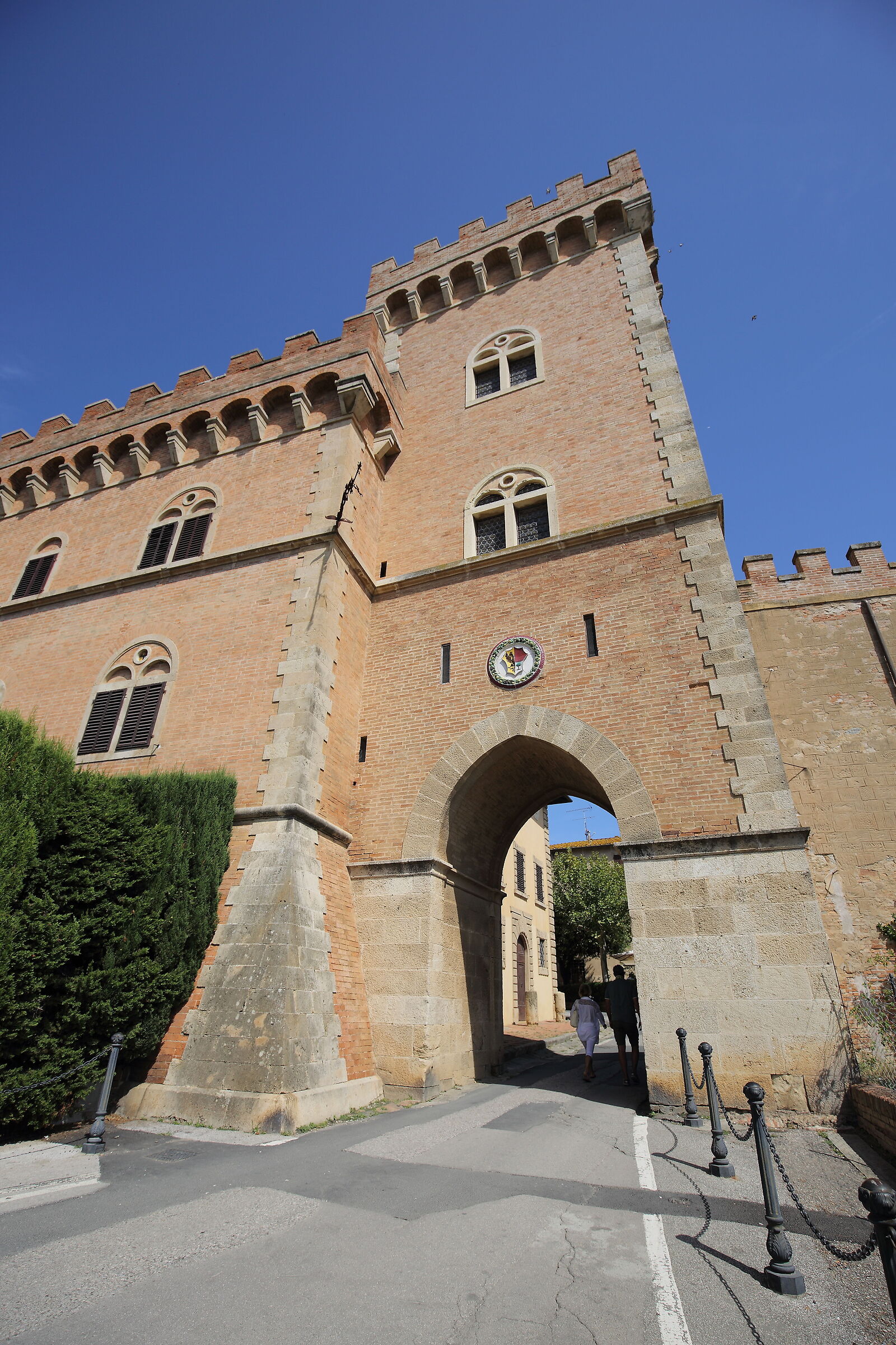 Ingresso al castello di Bolgheri