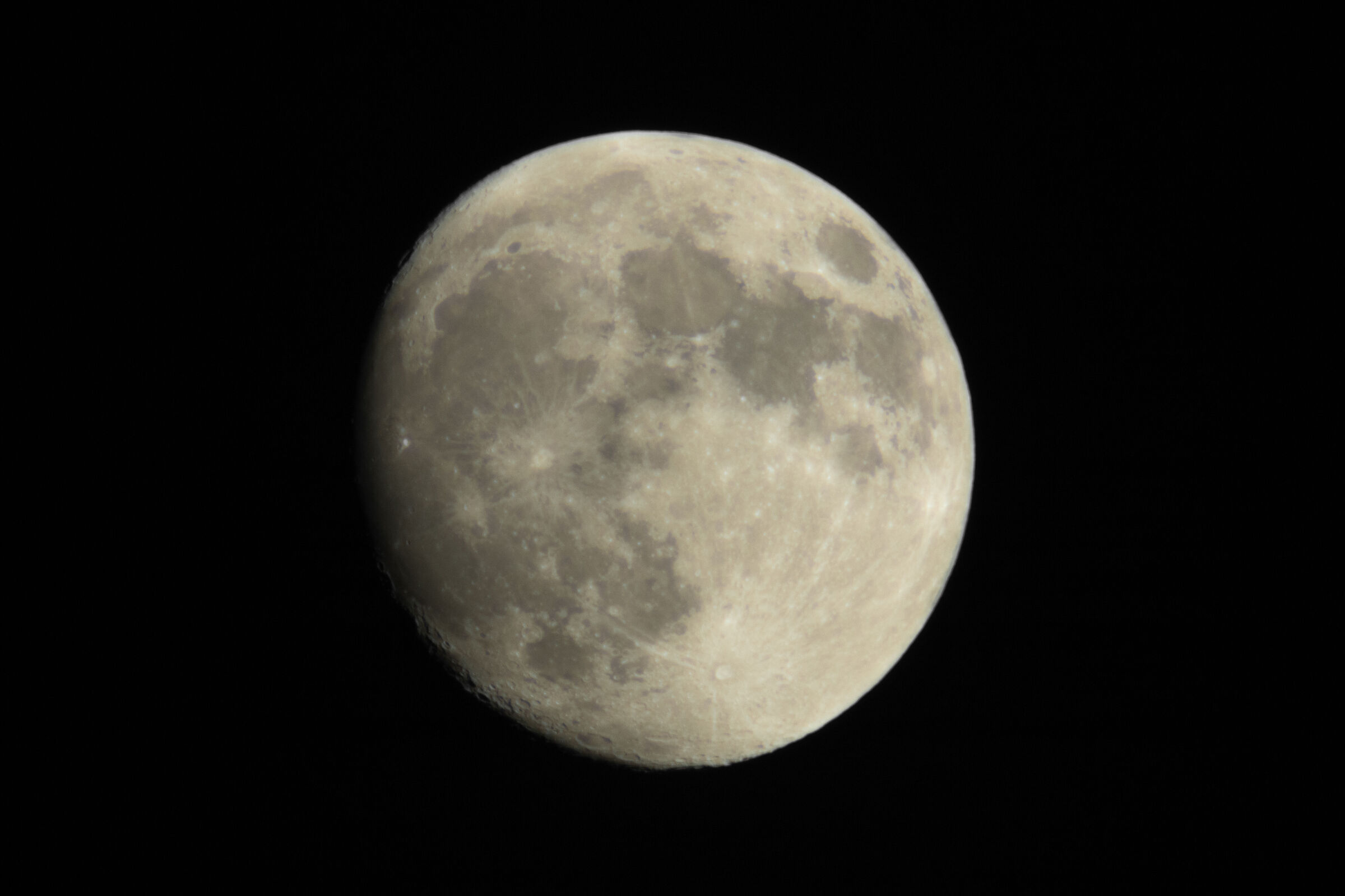Superluna piena 15 ottobre 2024