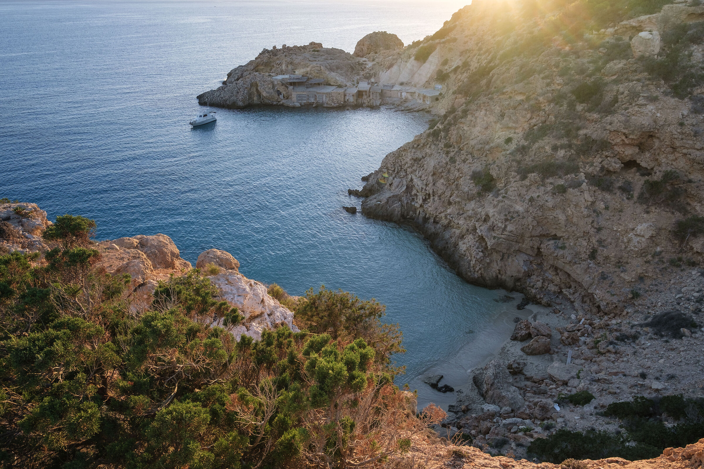 Cala Tarida - Ibiza -Casette pescatori