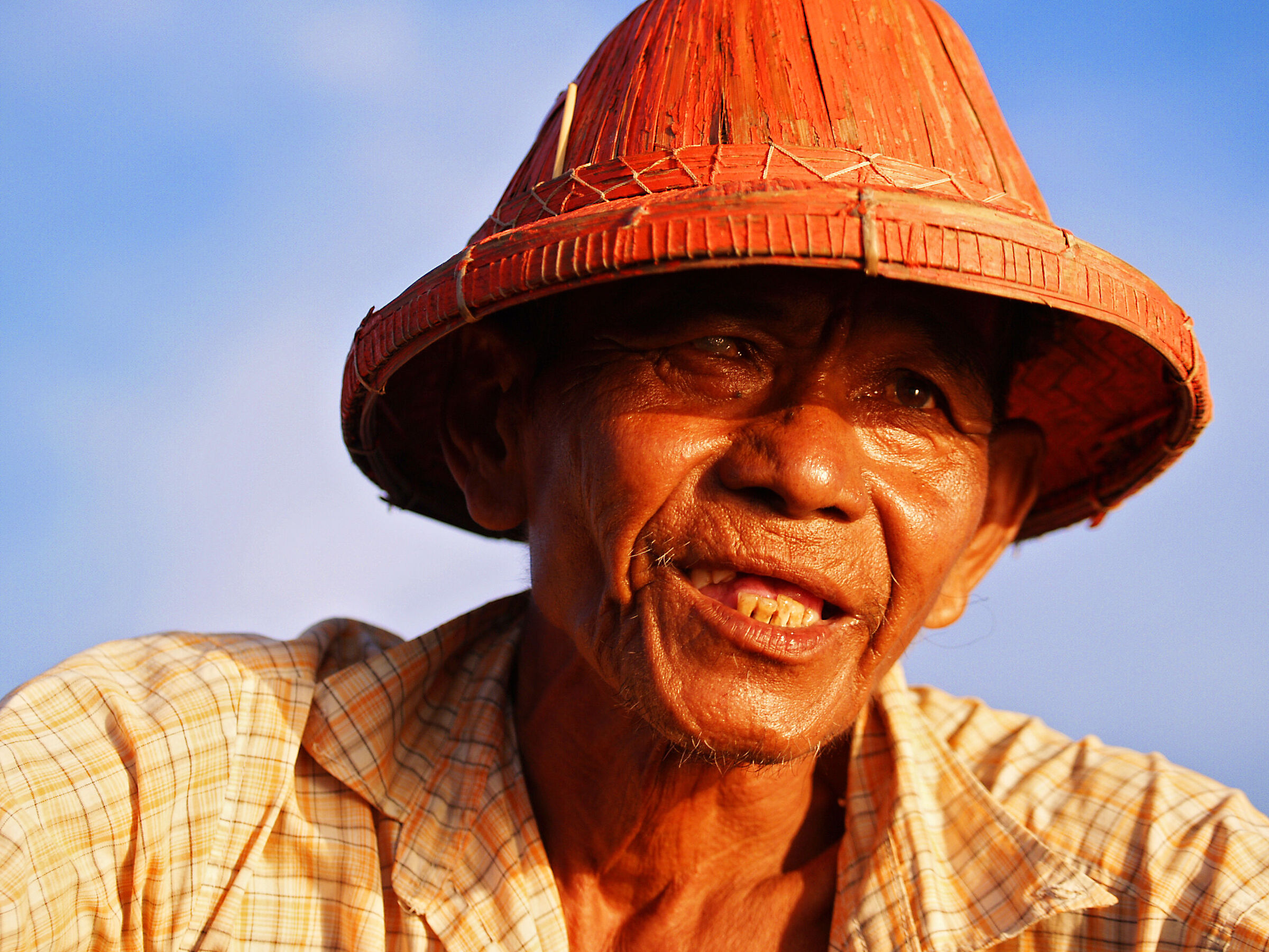 Boatman on Taung Tha Man Lake