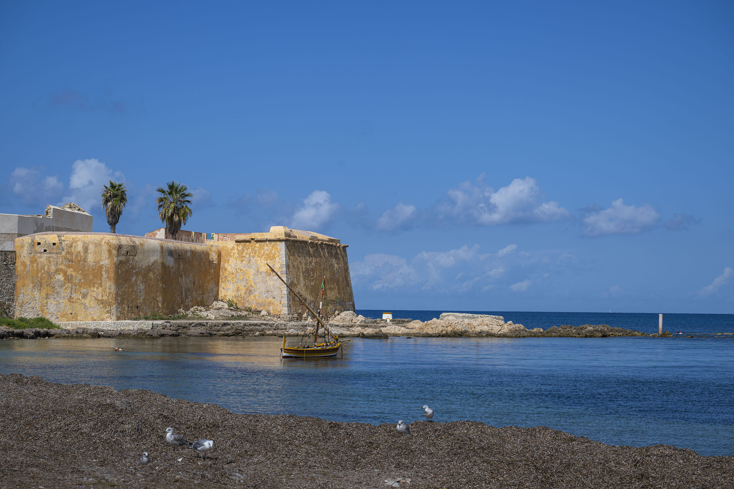 Trapani , mura di tramontana