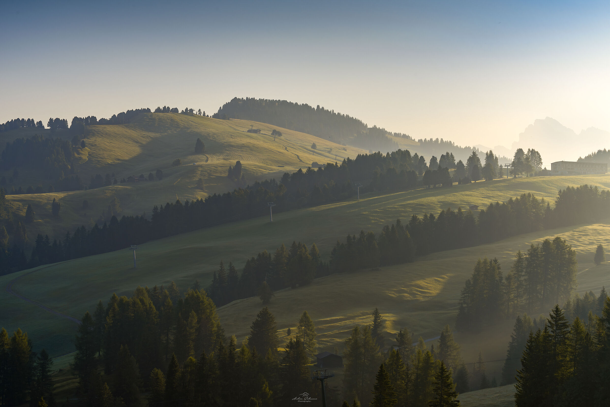 Luce radente dopo l'alba