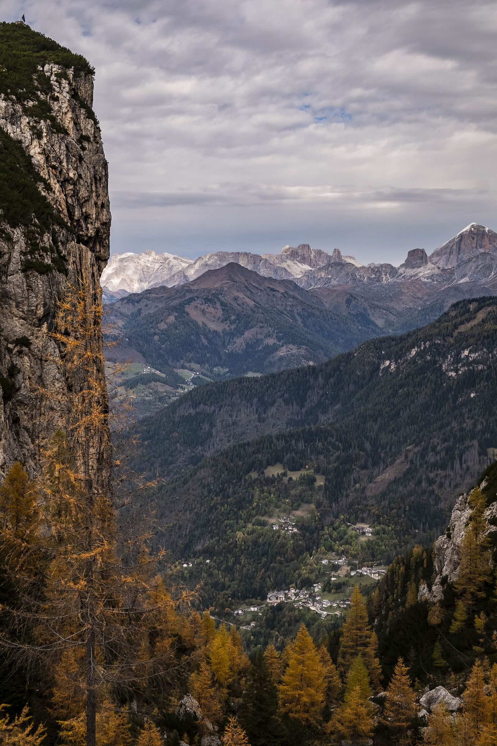Vista sulle Tofane dal Col Real