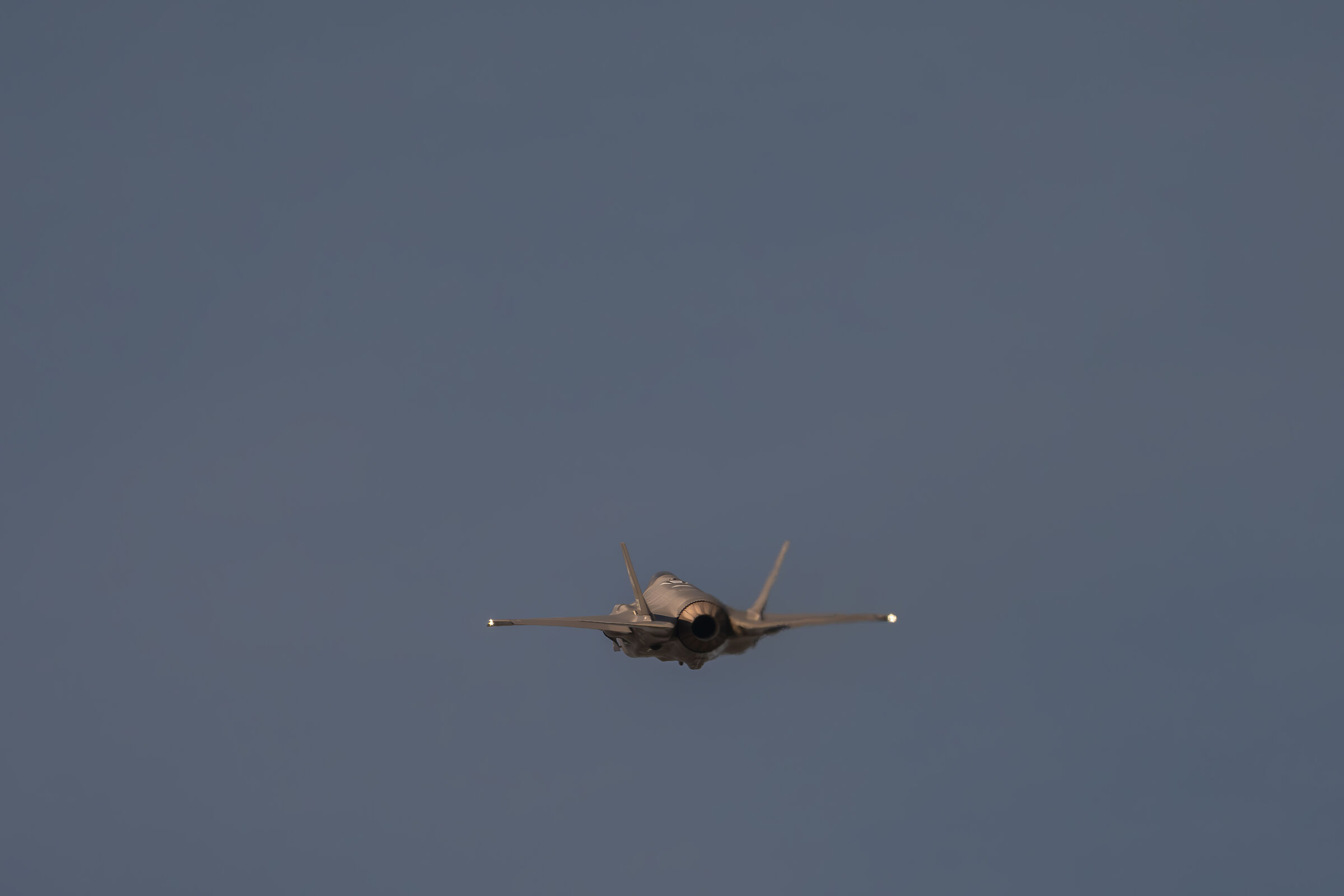 F35 vista posteriore