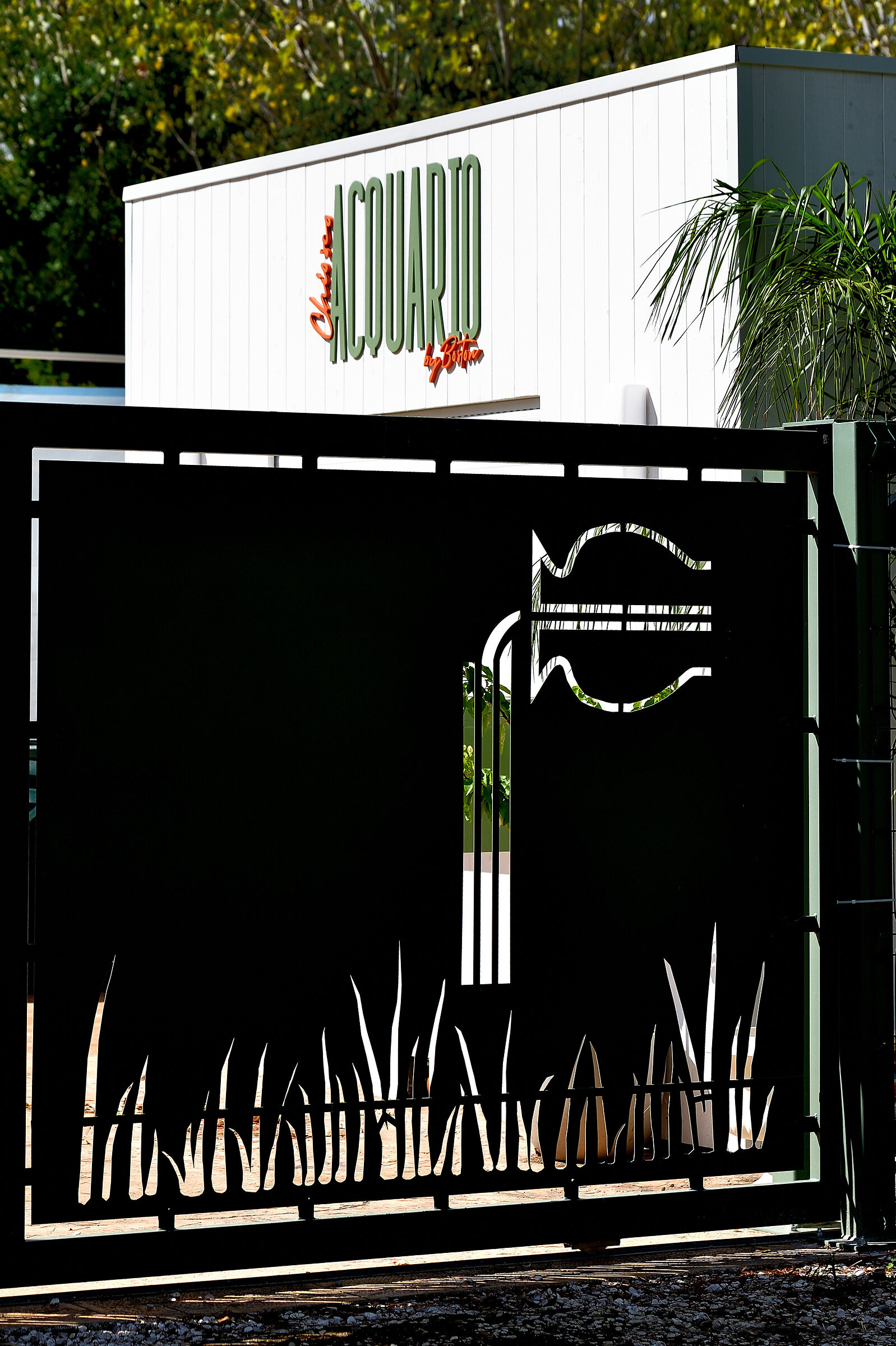 Small, Space, Advertising