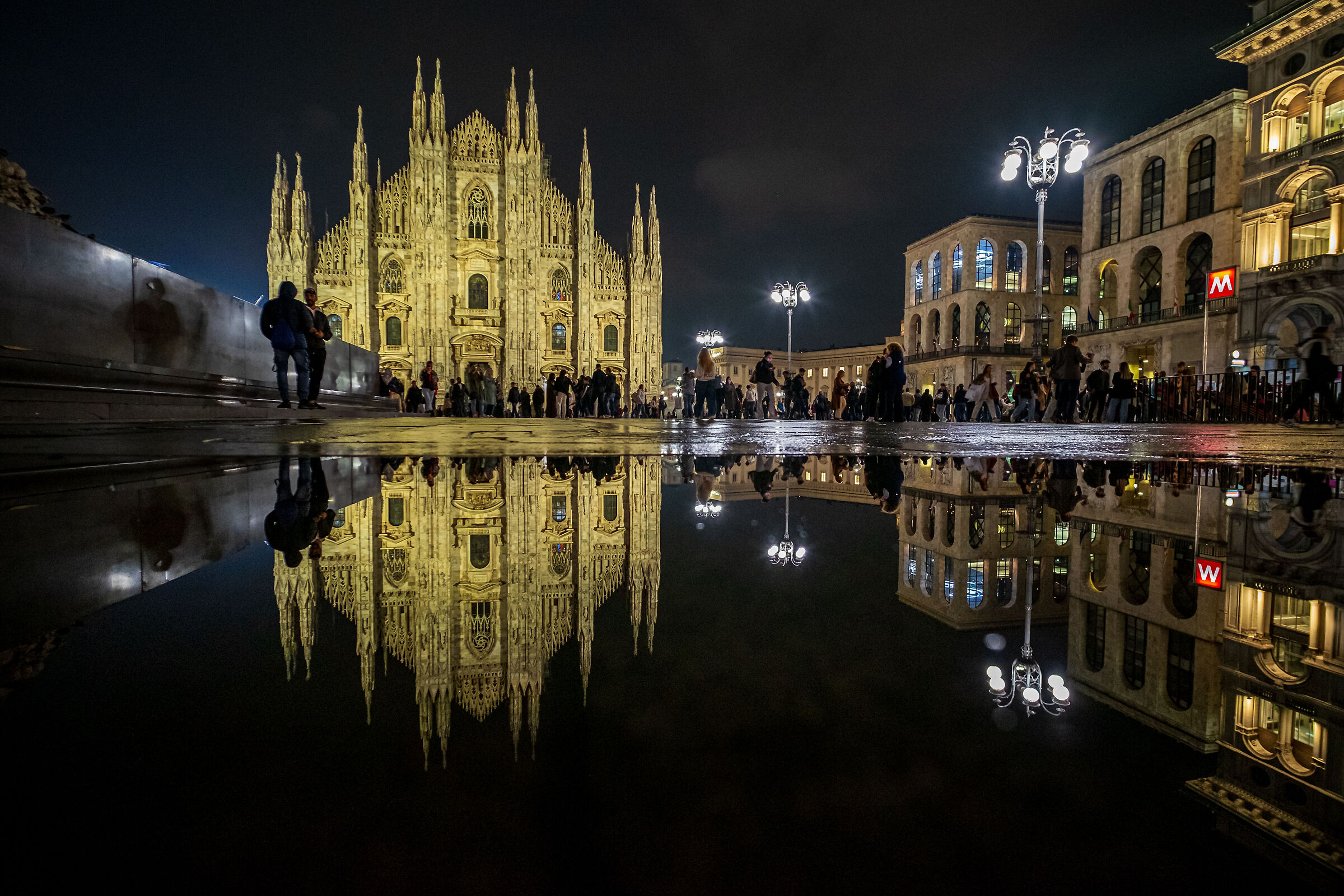 Duomo in the mirror (1)