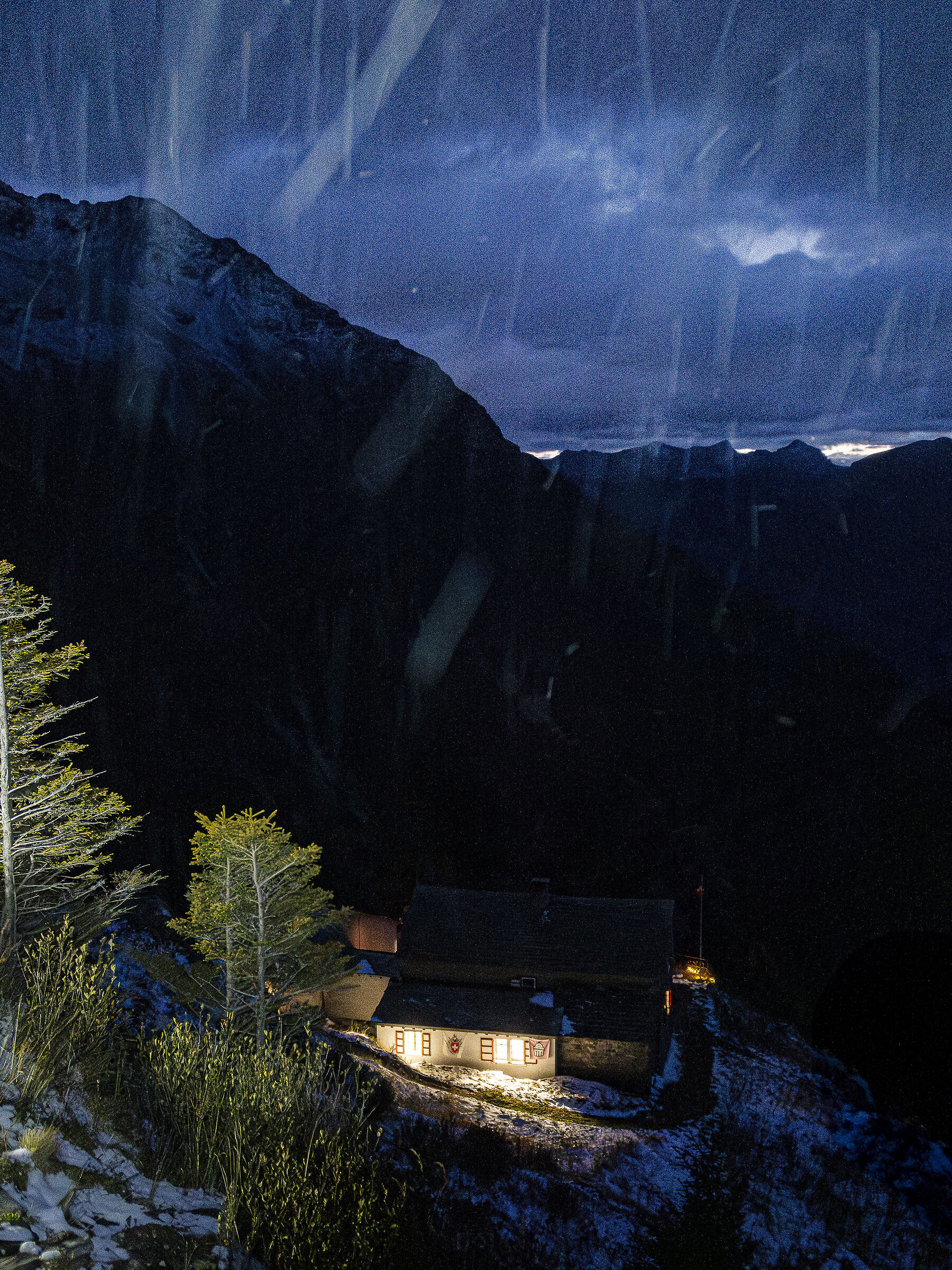 Dead ends & Dolci 2024, Capanna Adula