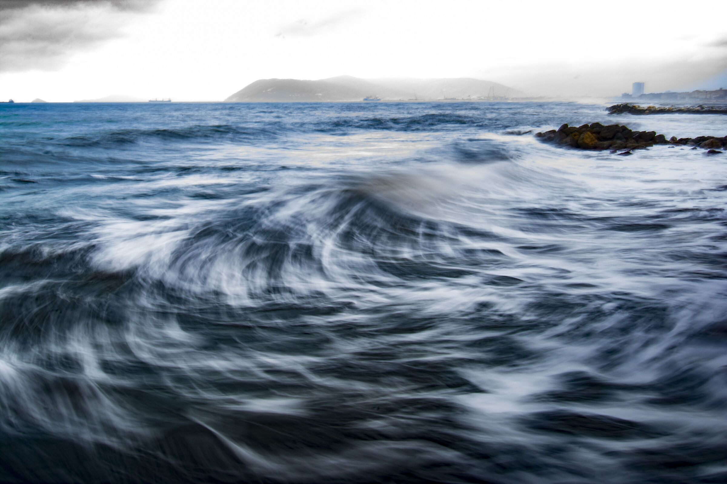 The sea in winter