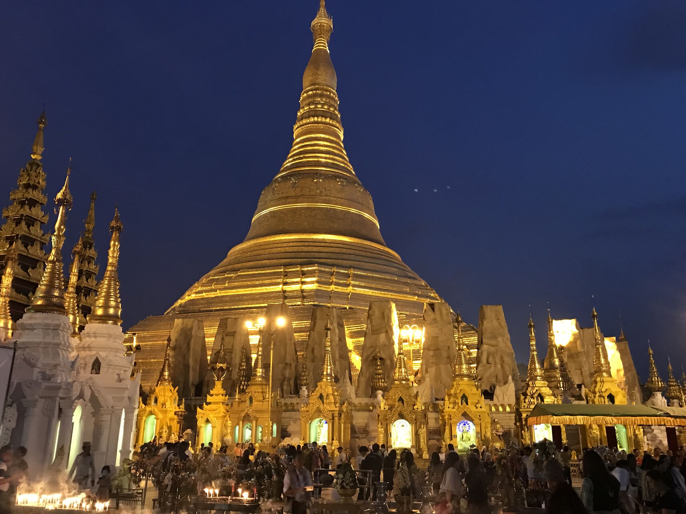 Pagoda Shwedagon, Yangon, Myanmar