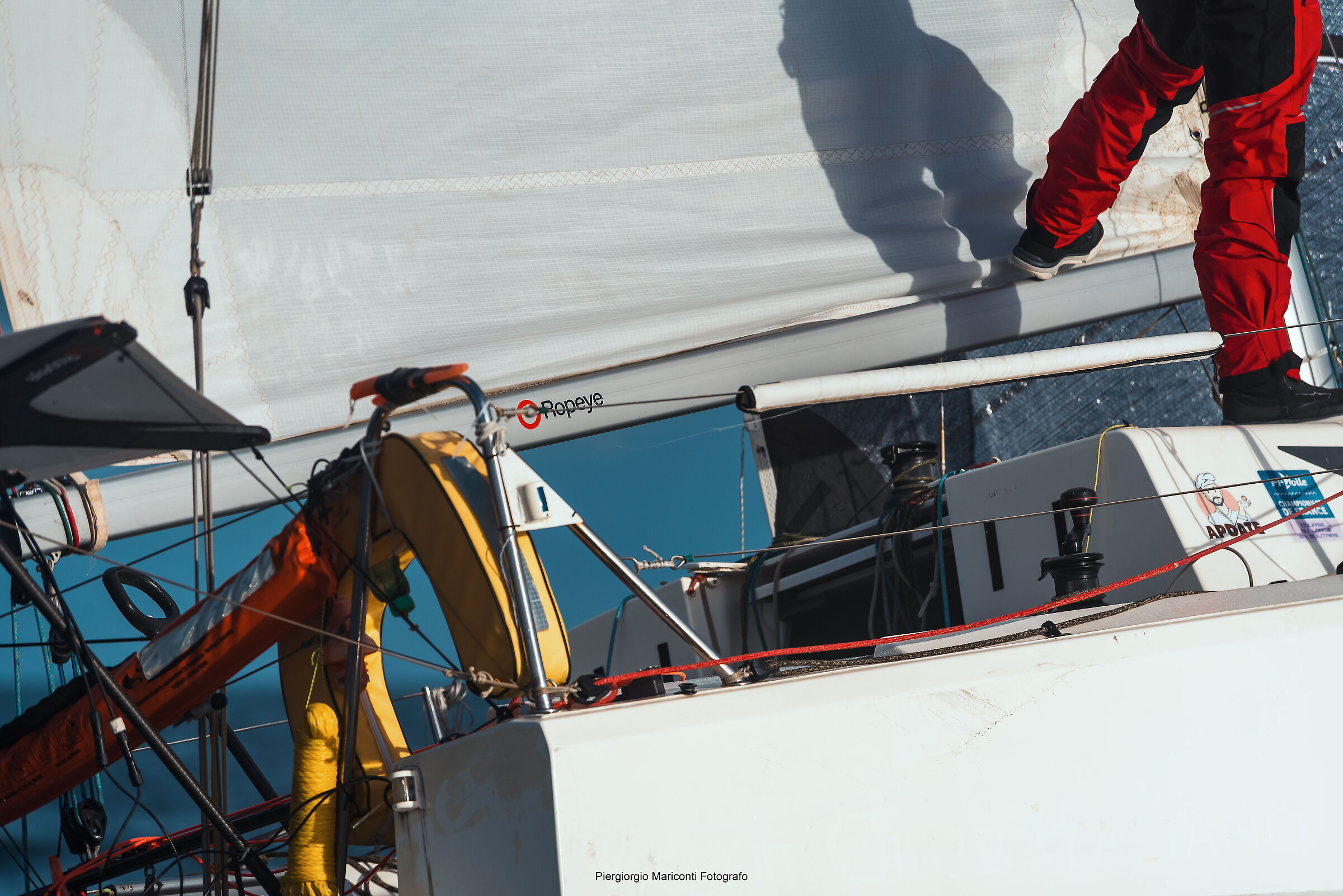 She's a solo sailor 4