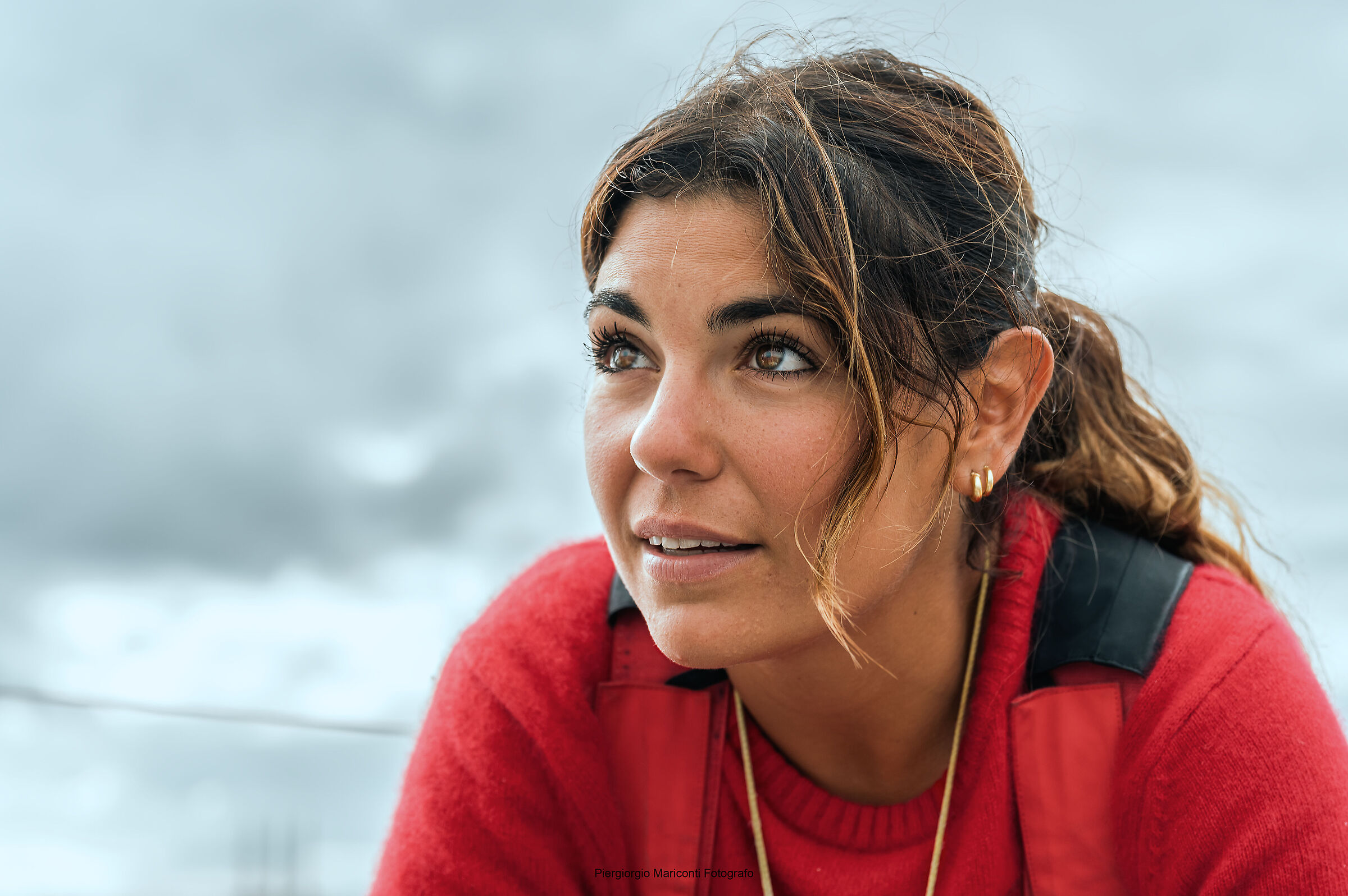 She's a solo sailor 5