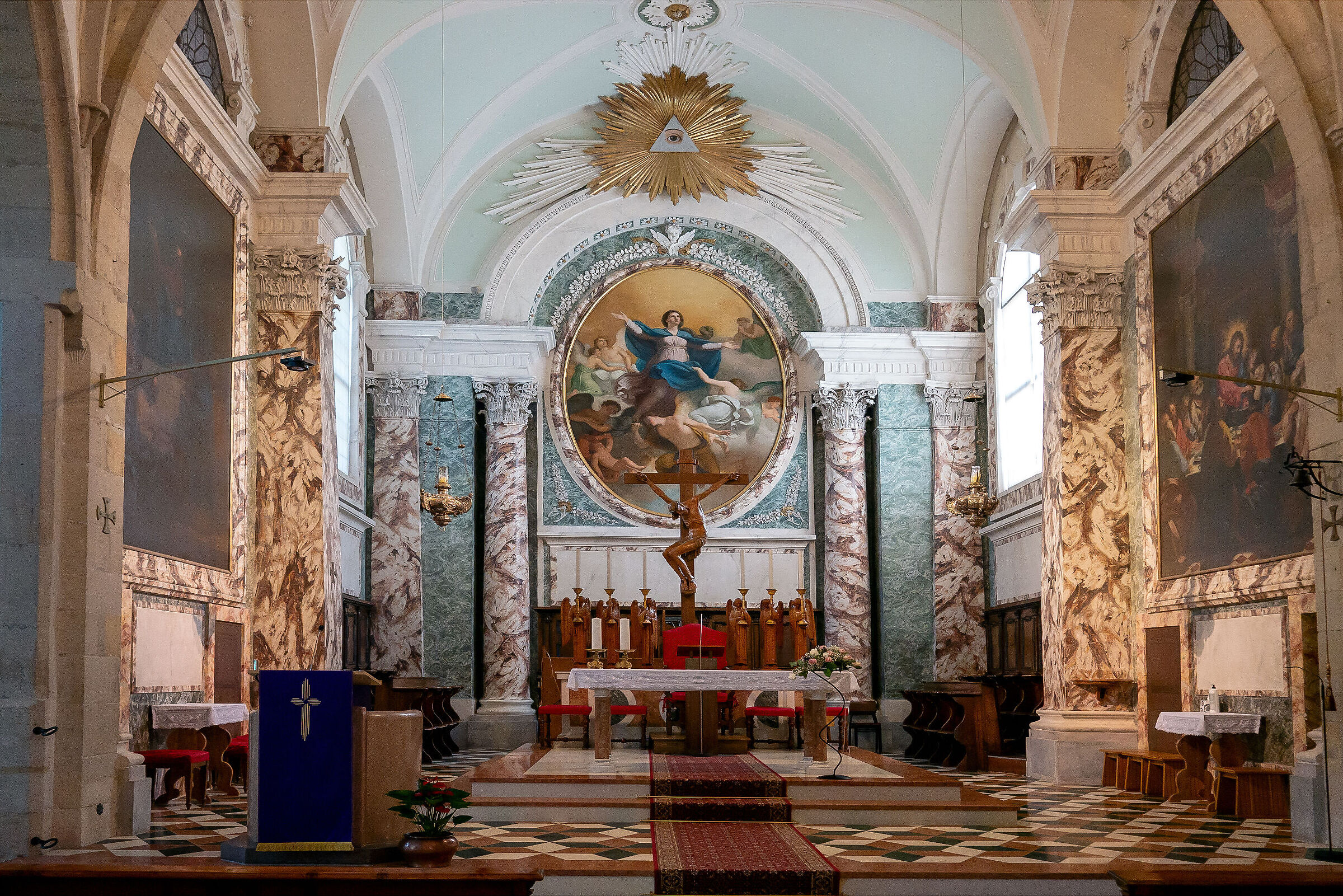 Cavalese - the church