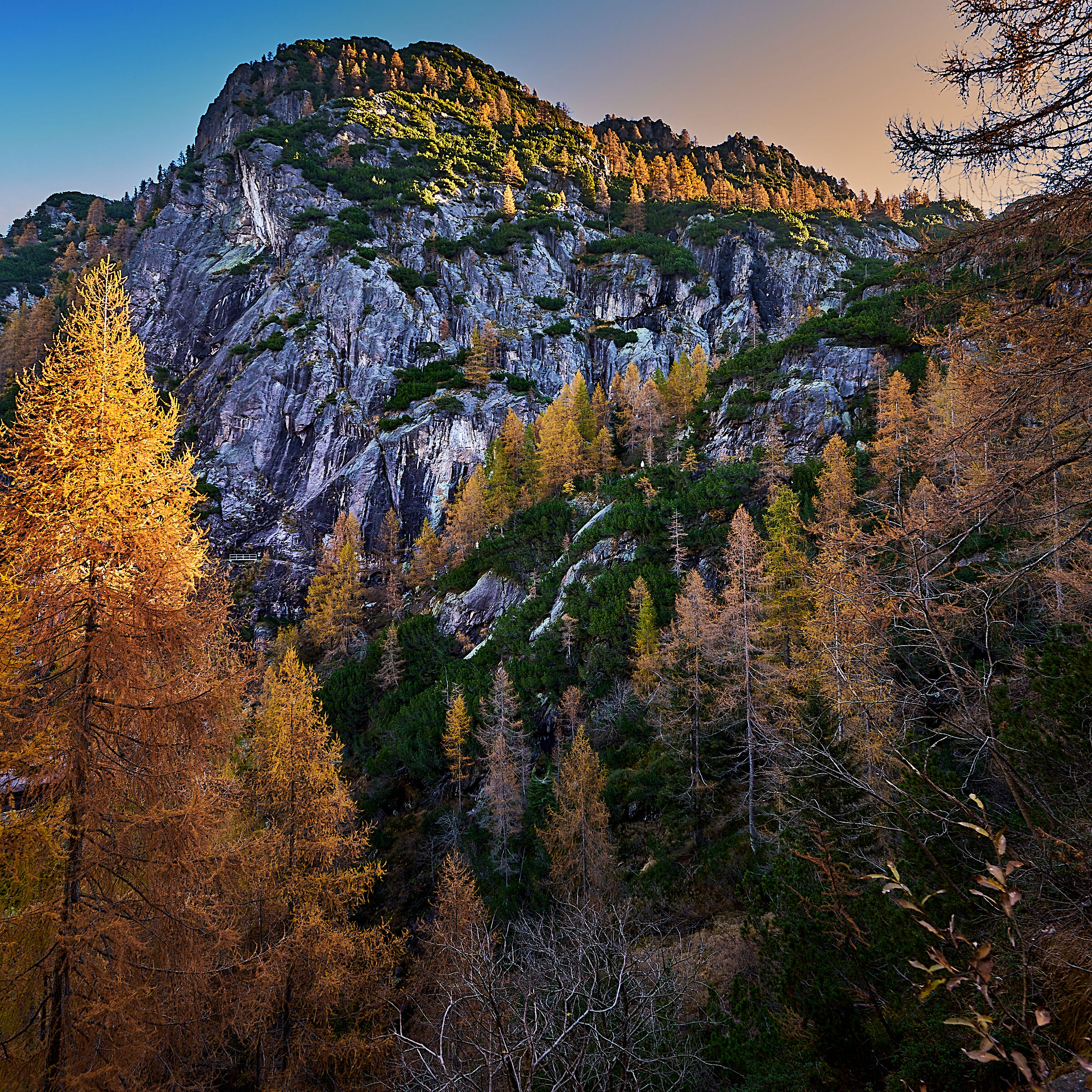 along the path of the Twin Lakes