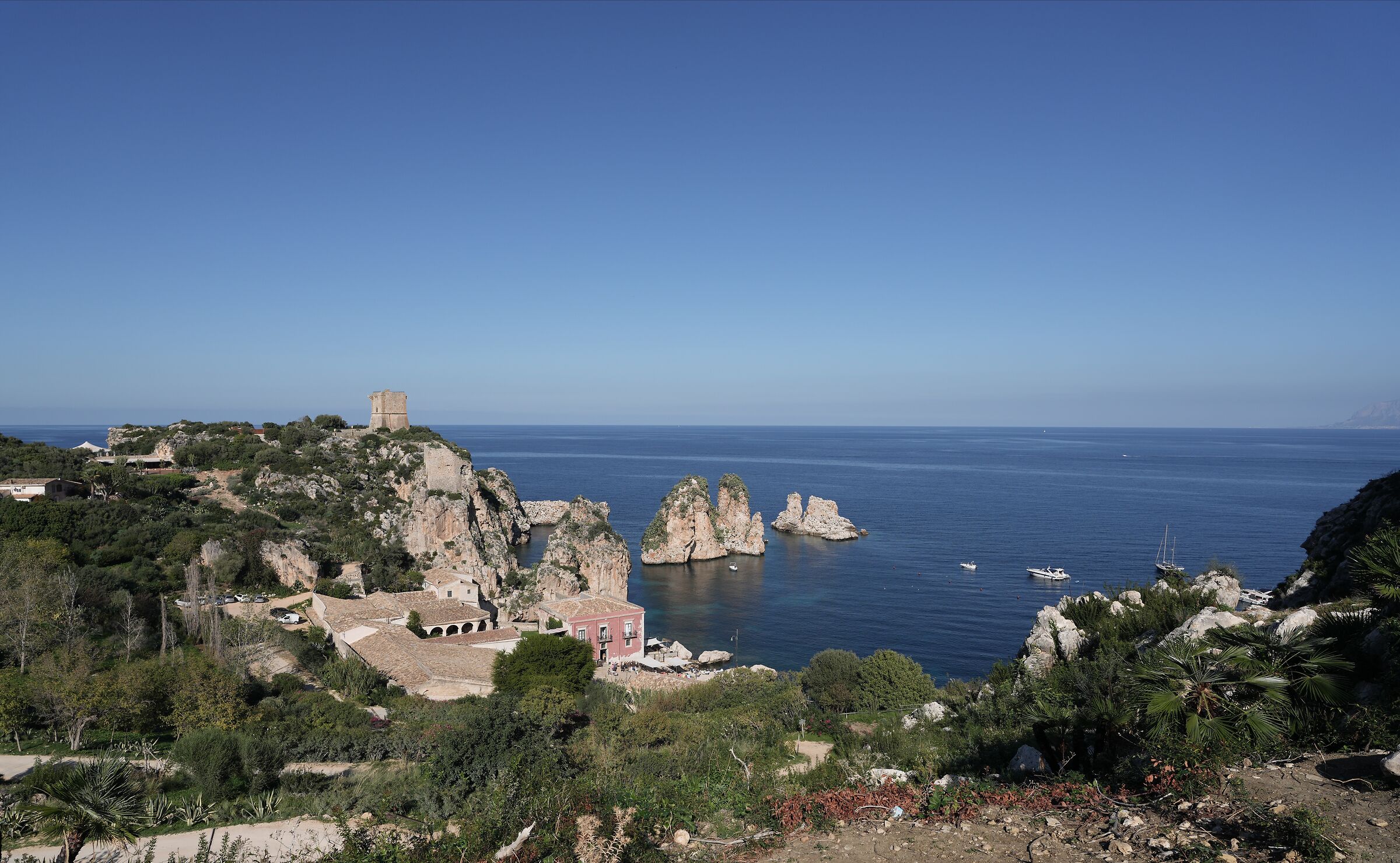 Tonnara di  Scopello e Faraglioni