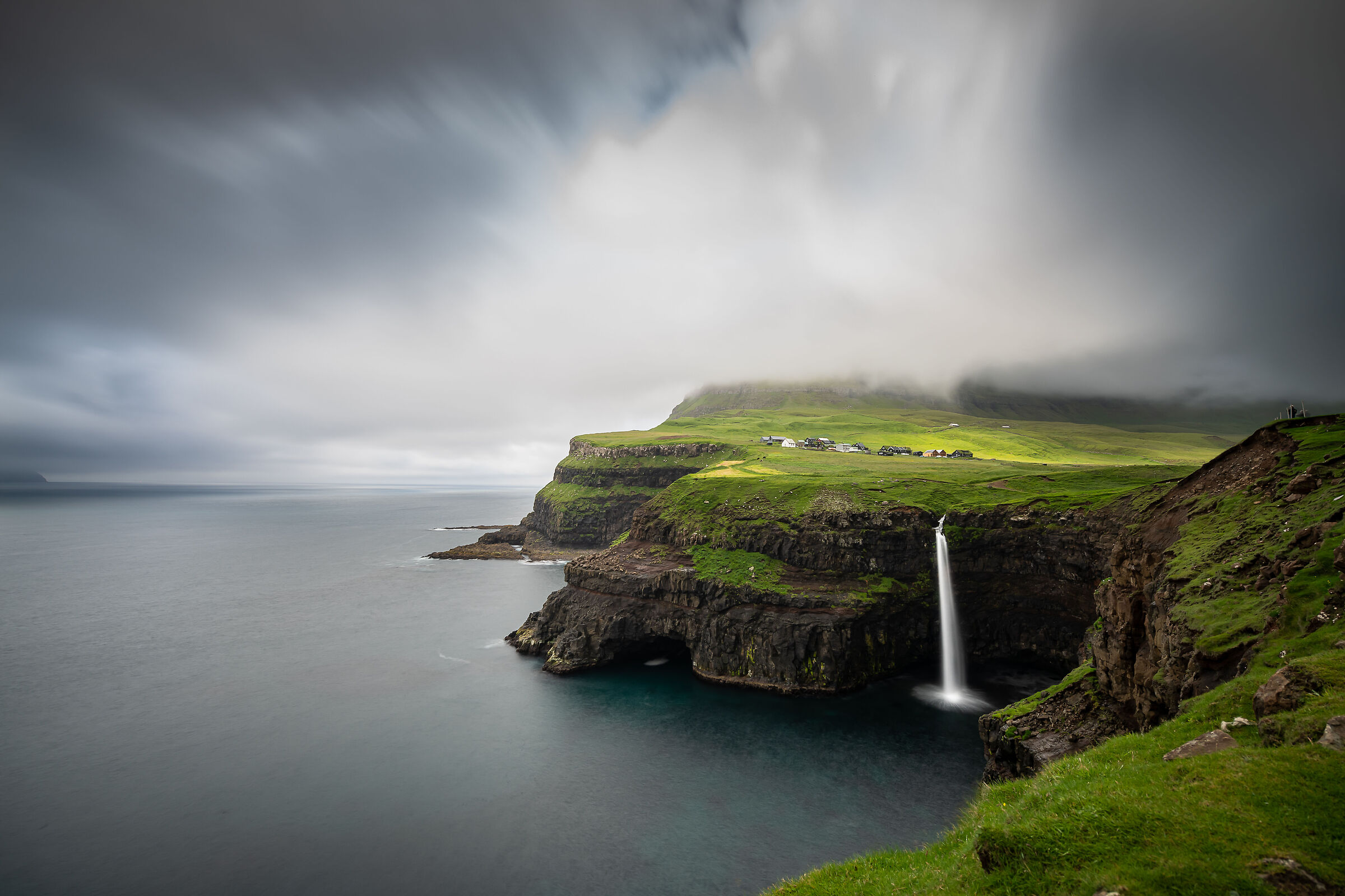 Mulafossur - Villaggio Gasadalur - Faroe