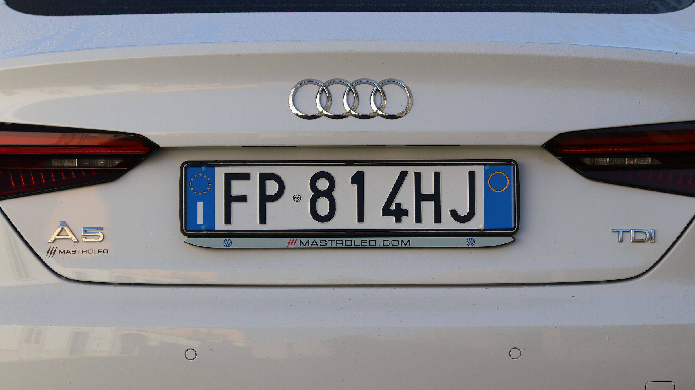 Ei, " Crop 216, 1/ 4 Mila " Canon 135 F. 2 L usm, ...
