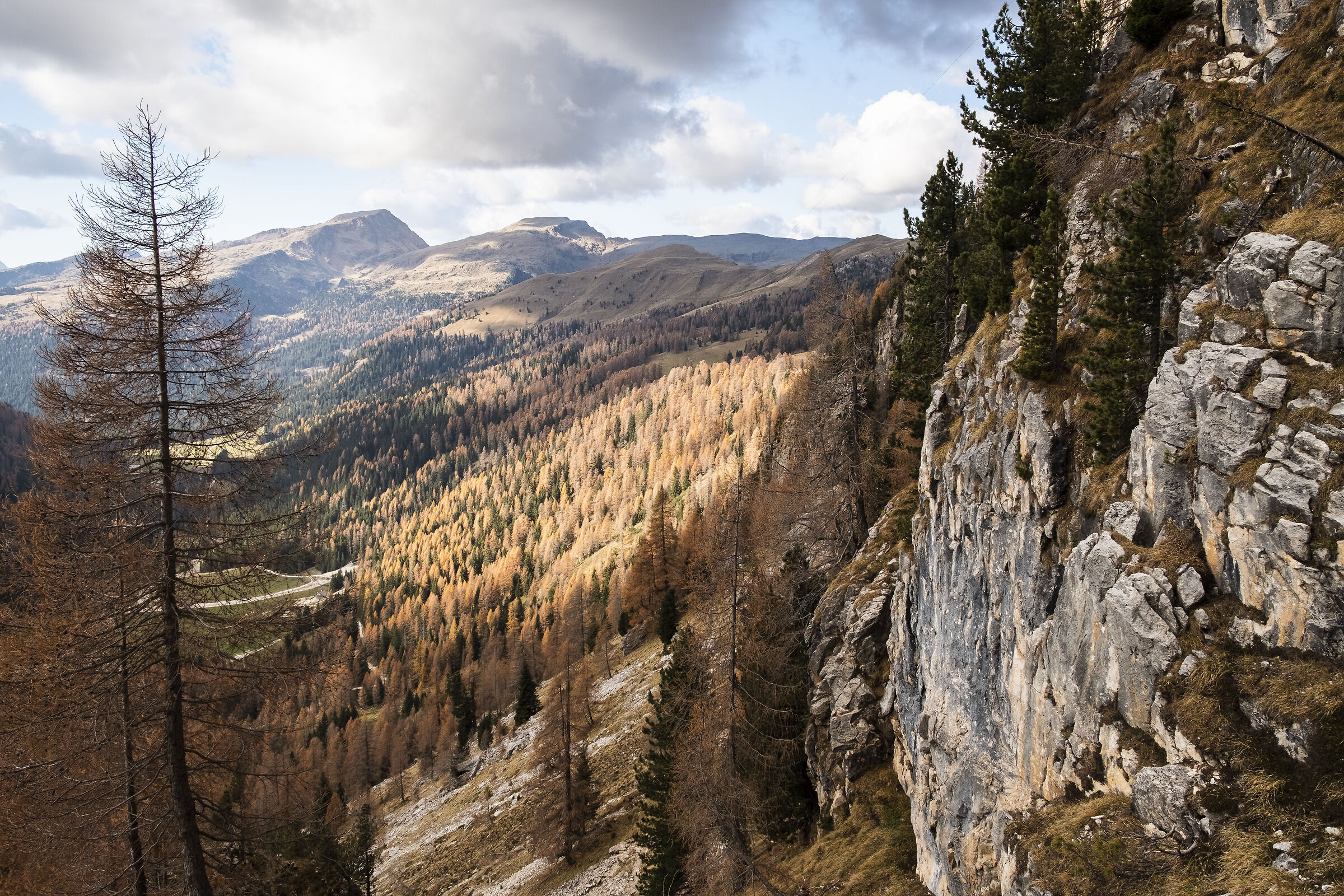 Northward view of the Mulaz Pass