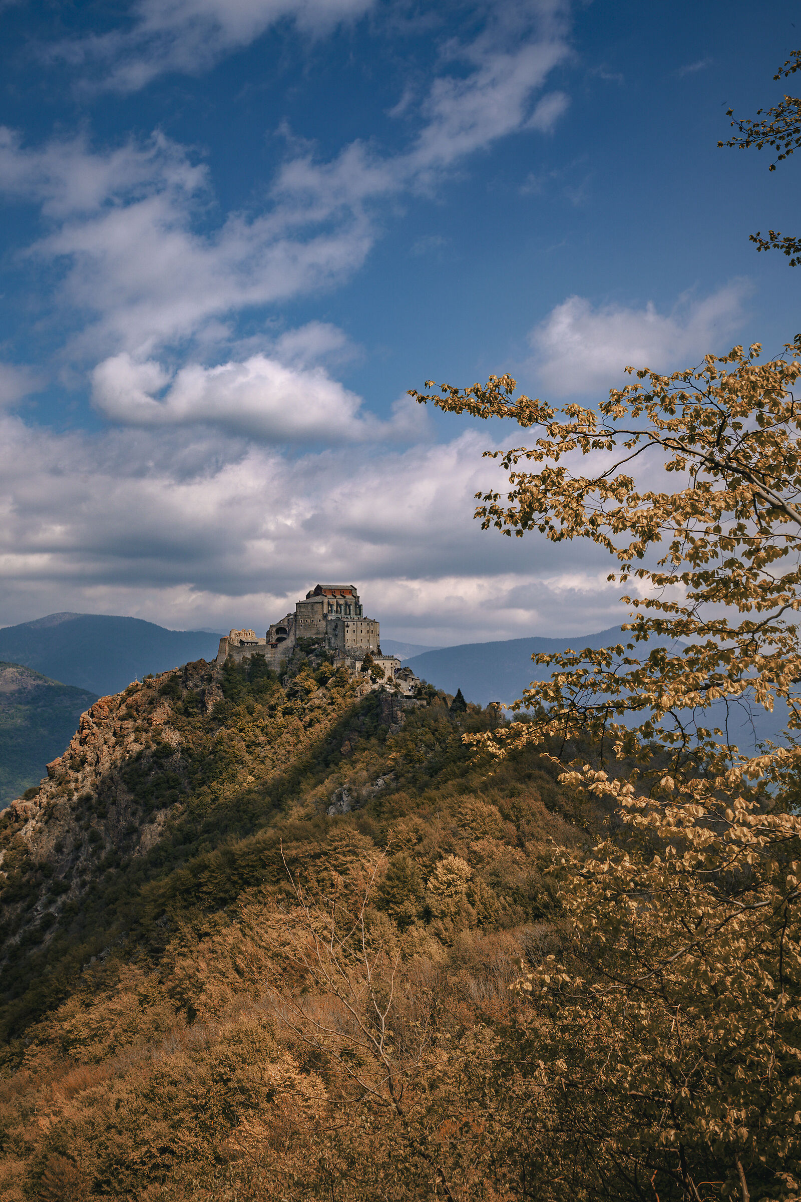 La Sacra in autunno