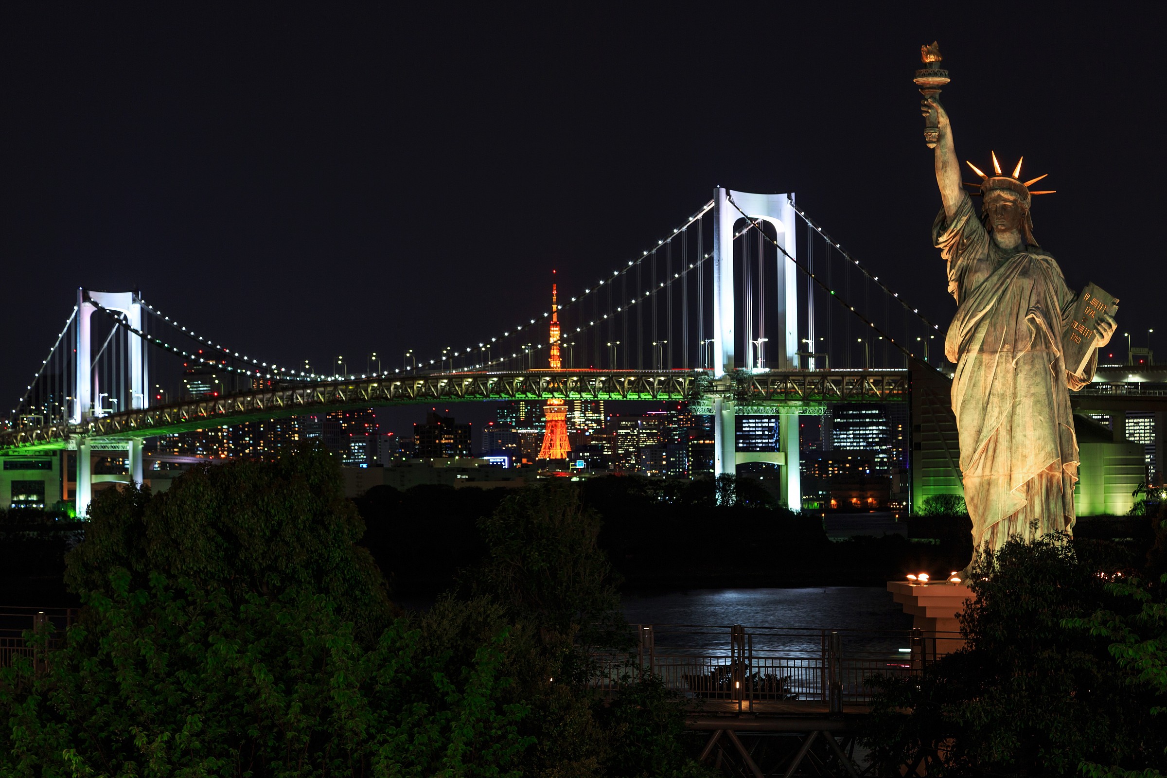 Rainbow bridge in Tokyo