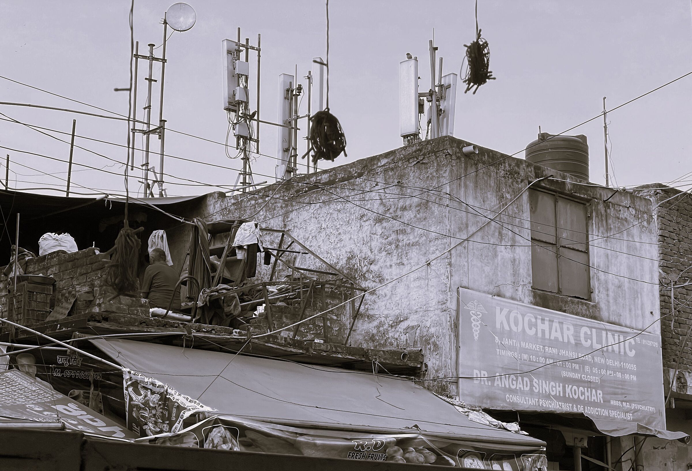 Domenica chiuso, Delhi