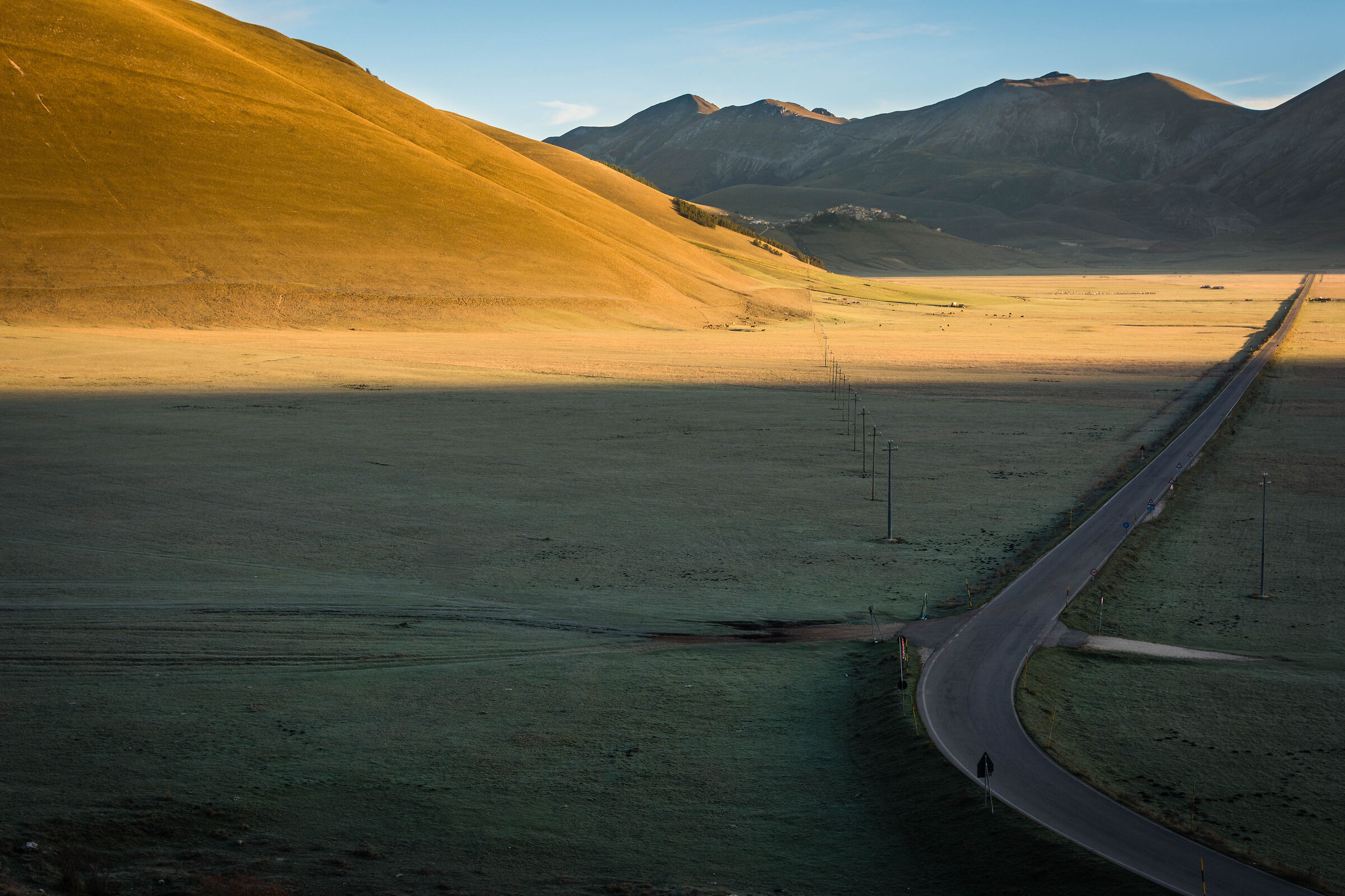 Novembre  Castelluccio di Norcia  " La strada "