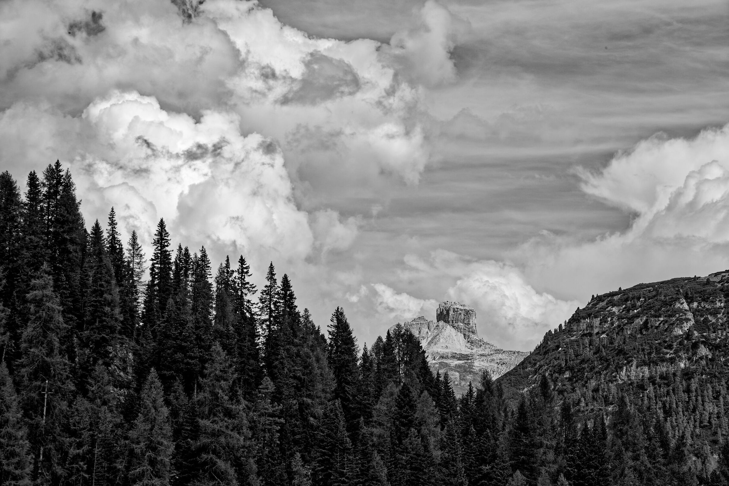 Lake Antorno and Scarperi Tower