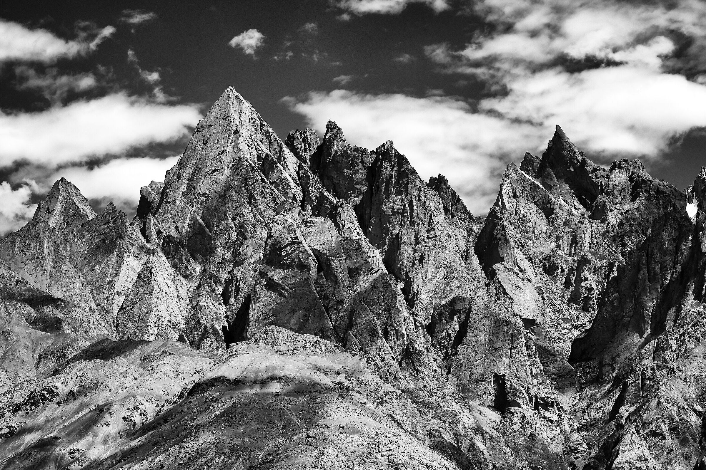 the peaks that tower around Talis