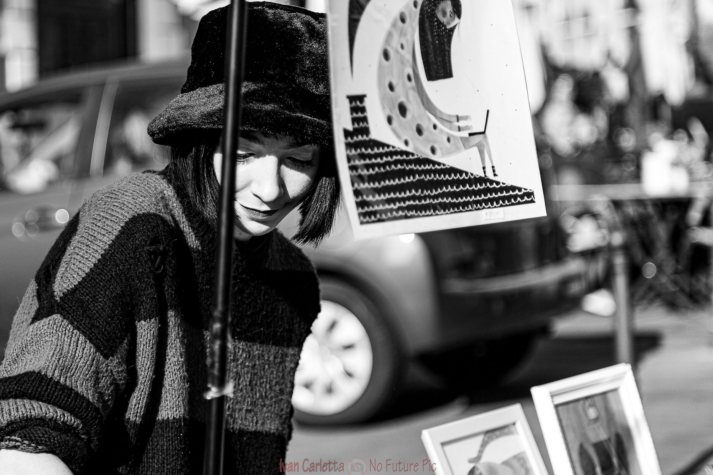 La ragazza dei disegni