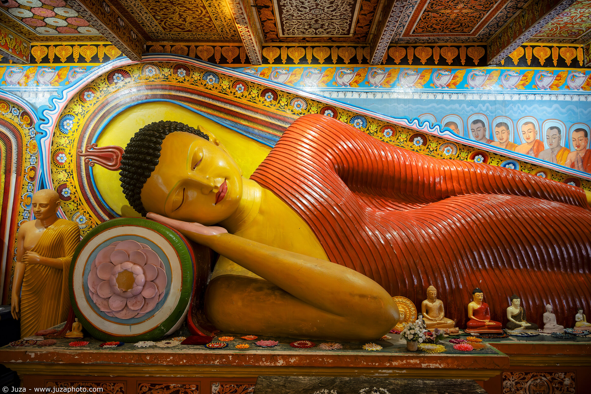 The Sleeping Buddha, Isurumuniya Vihara