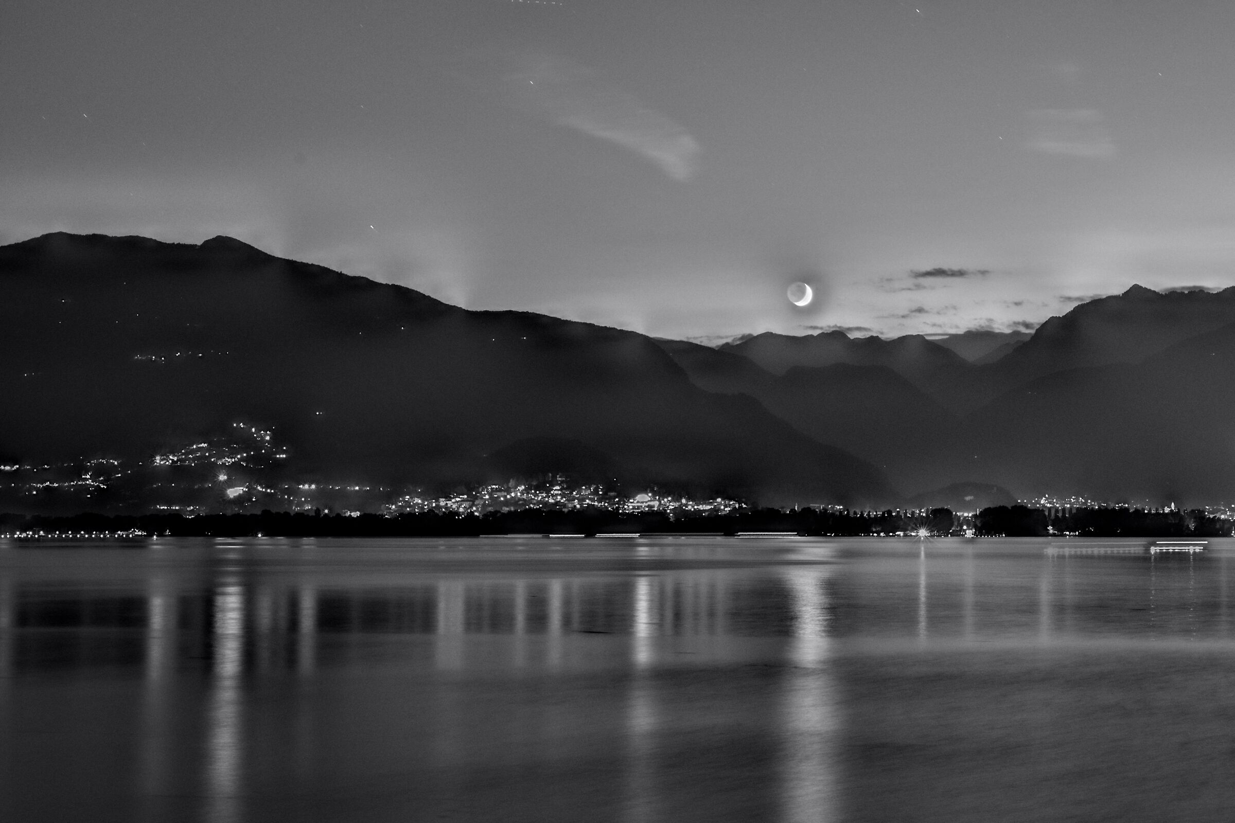 Lake Maggiore by night HDR