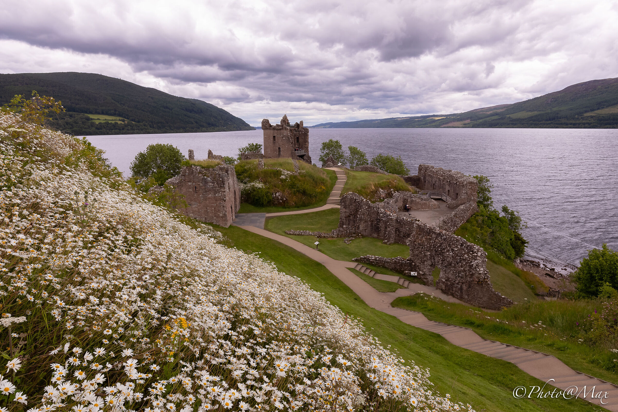 Urquhart Castle e il Loch Ness