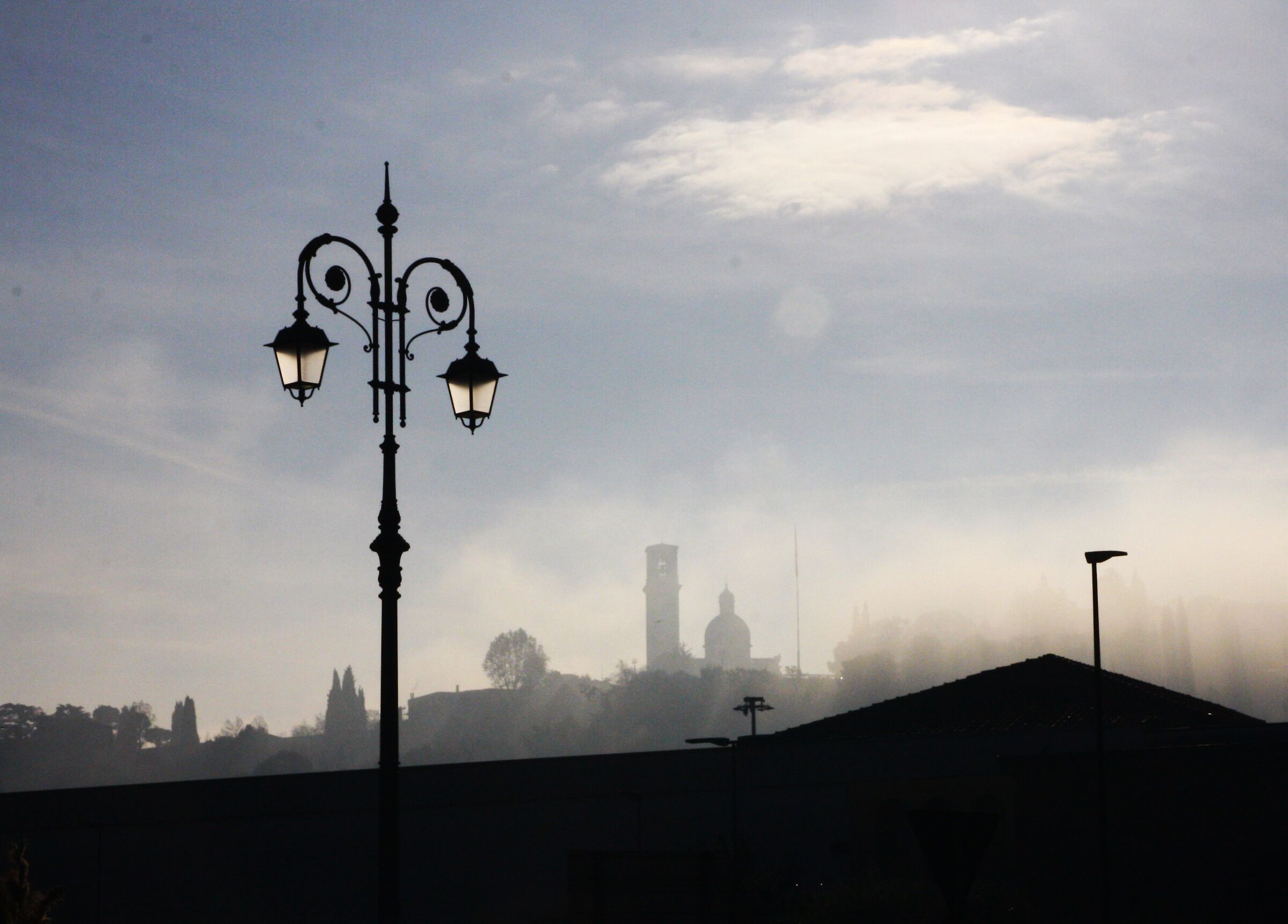 Vicenza - Santuario di Monte Berico in controluce